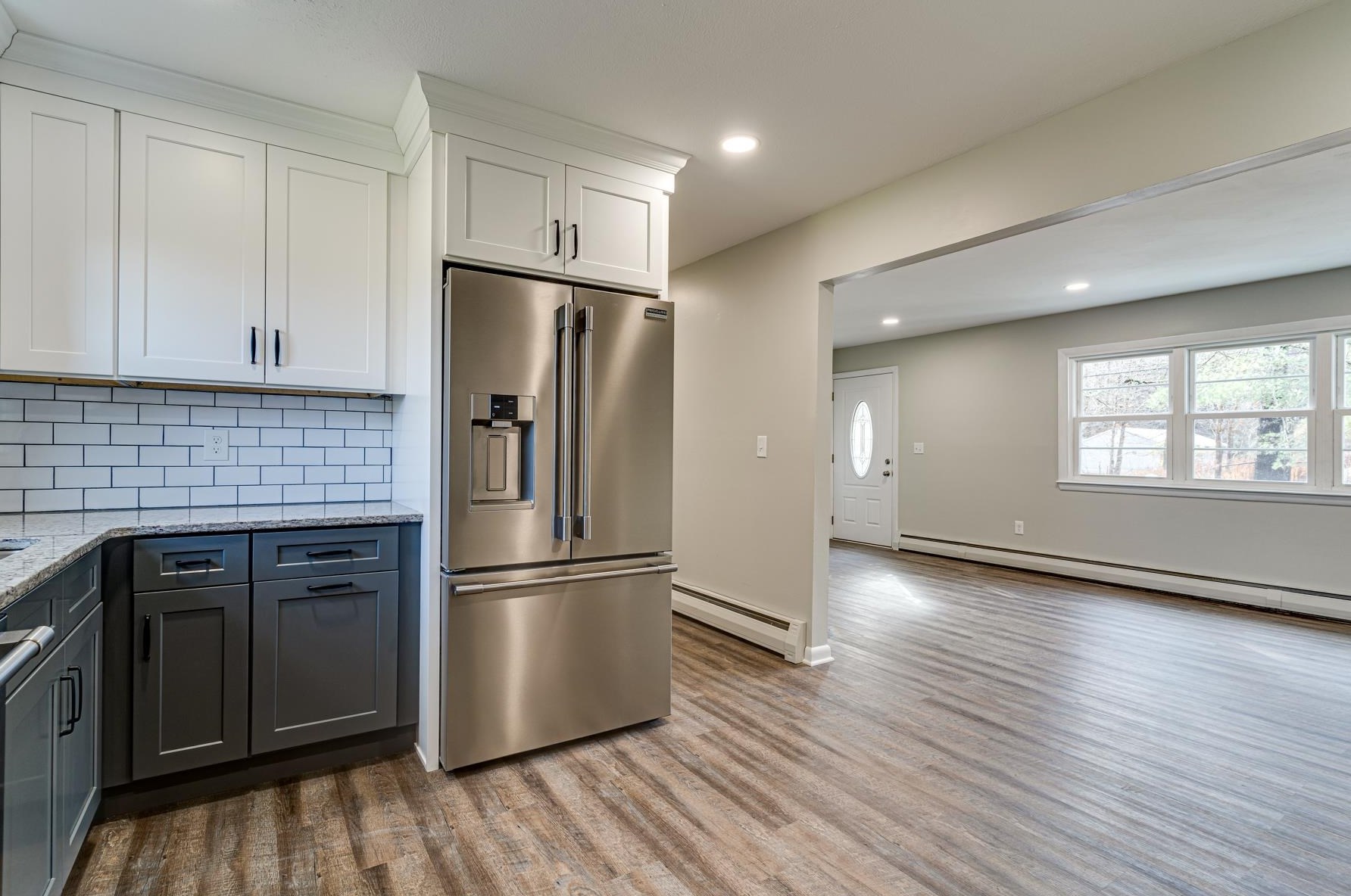 128 Ash Swamp Rd, Newmarket NH  03857-2070 exterior