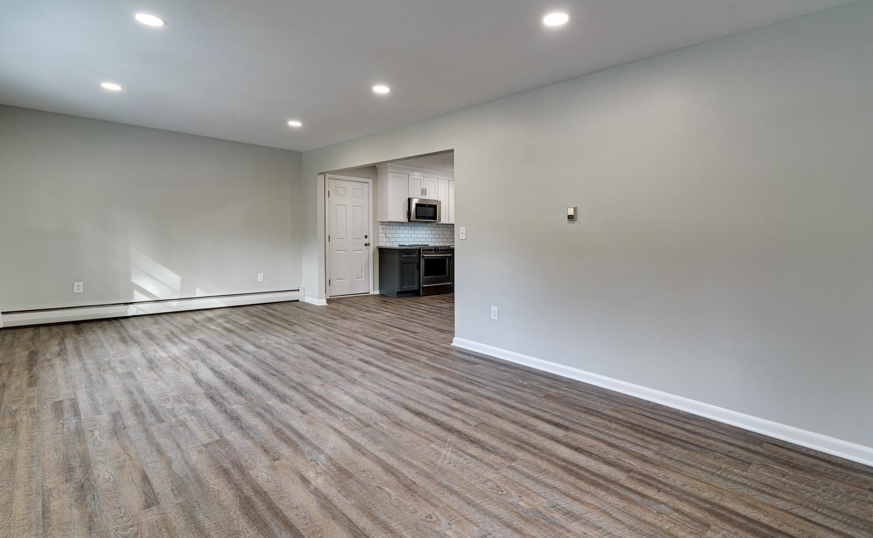 128 Ash Swamp Rd, Newmarket NH  03857-2070 exterior