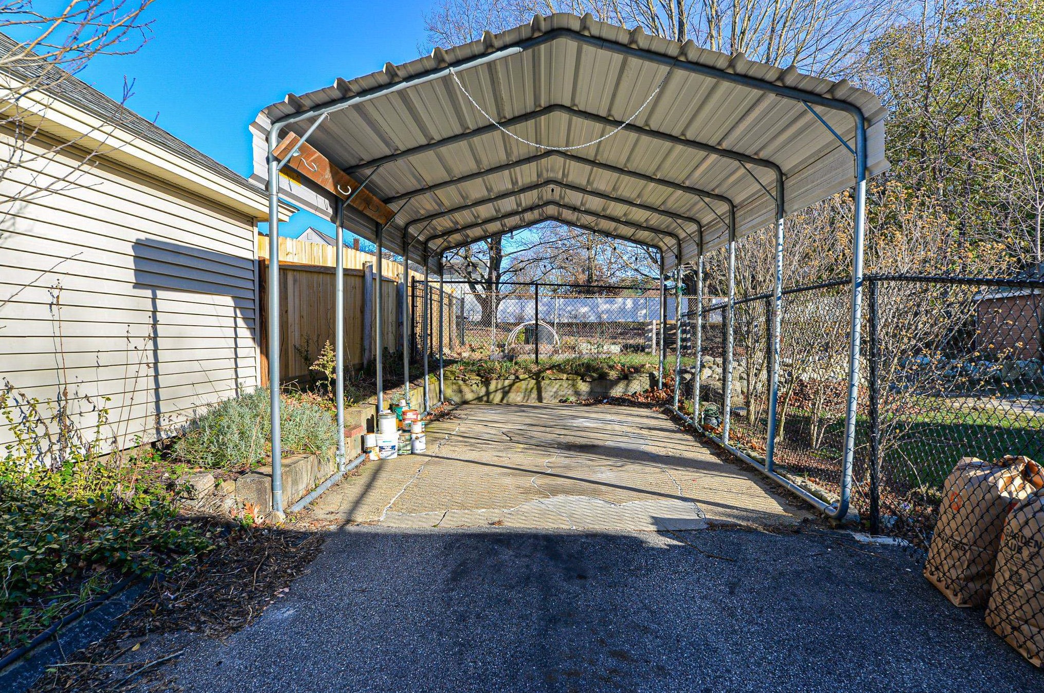 43 Belmont St, Manchester NH 03103-4210 exterior