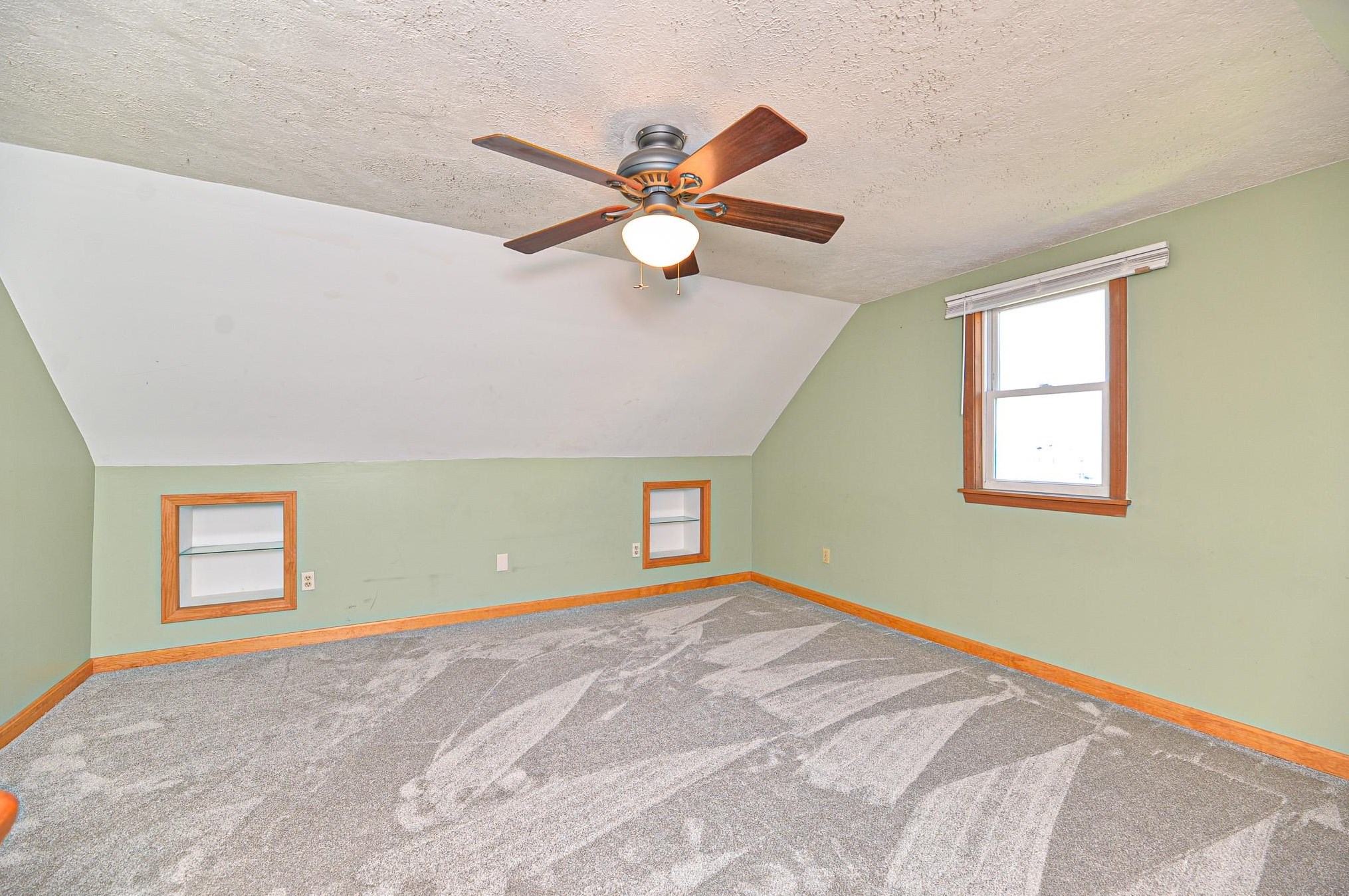 43 Belmont St, Manchester NH 03103-4210 exterior