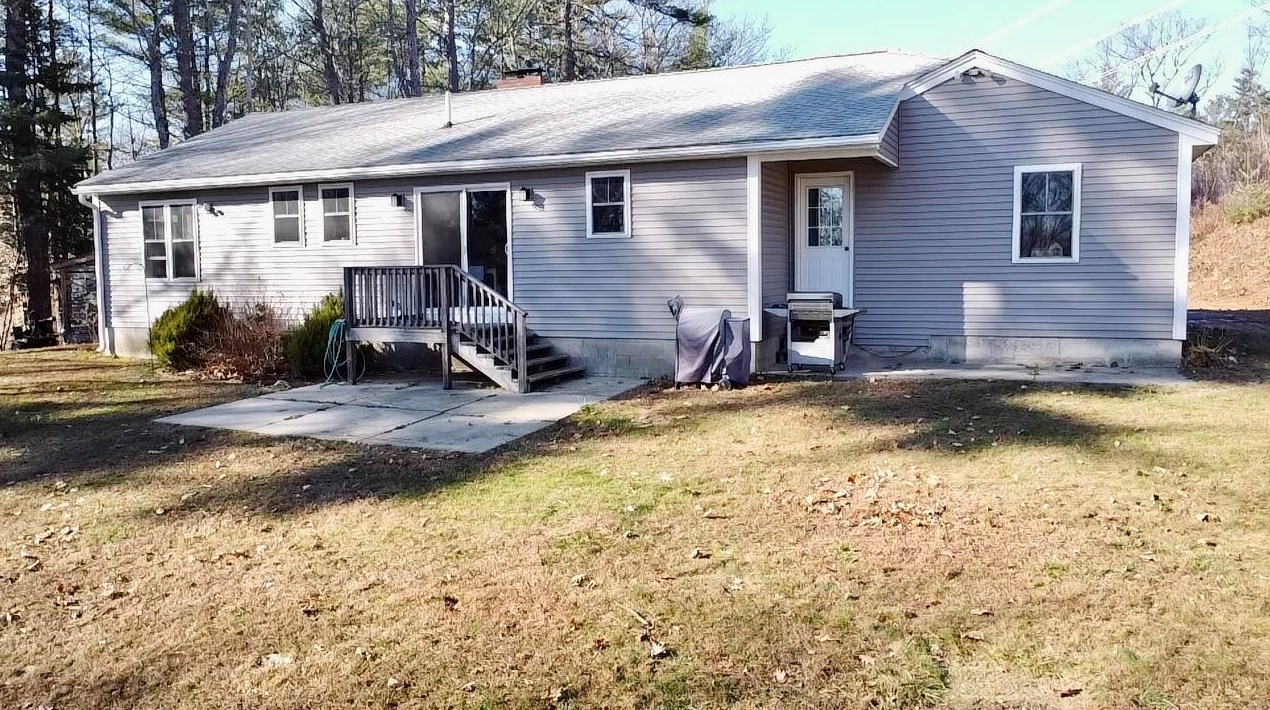 101 Lord Hill Rd, Rindge, NH 03461