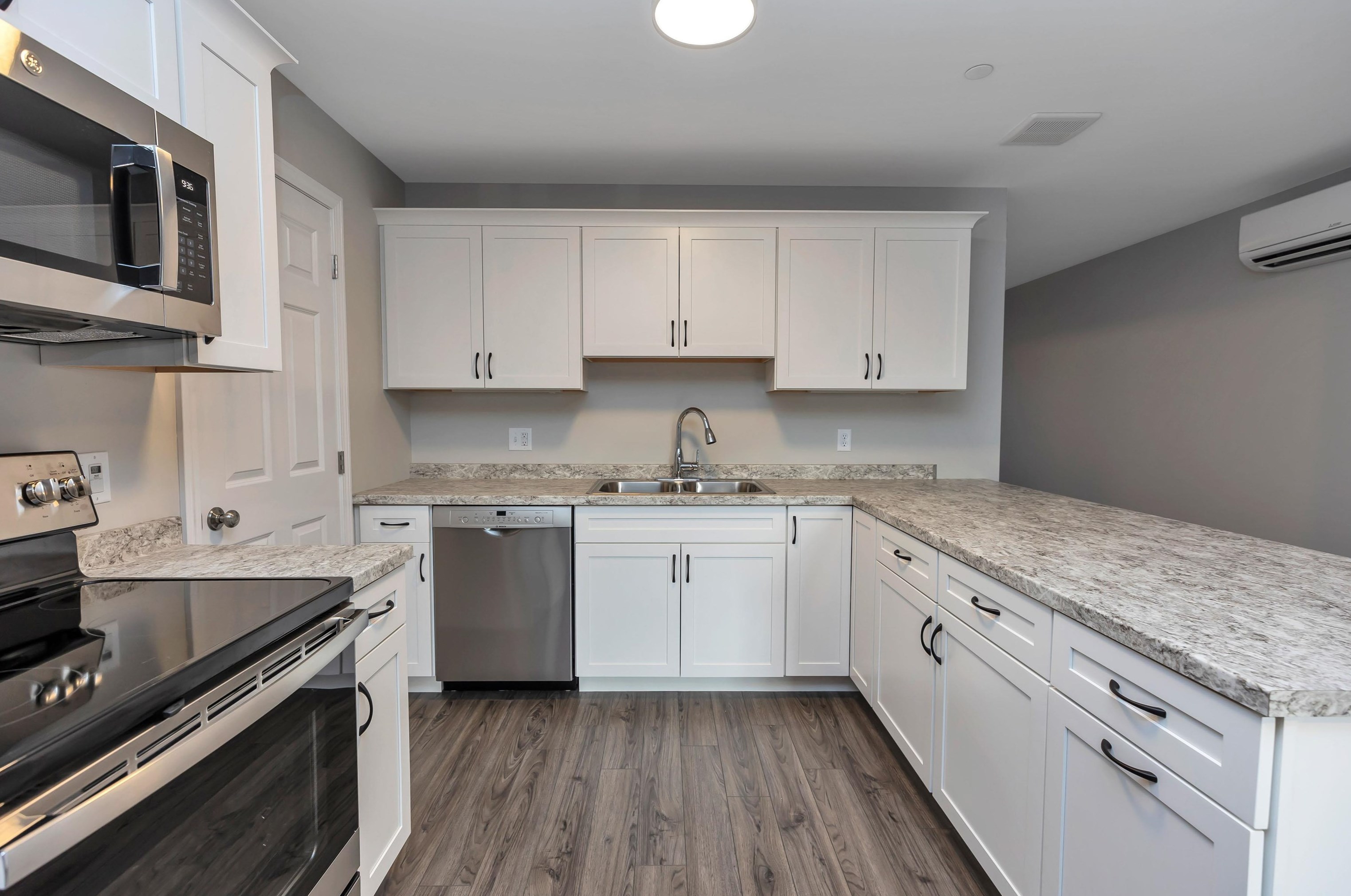 708 Southfield Ln, Peterborough, NH 03458