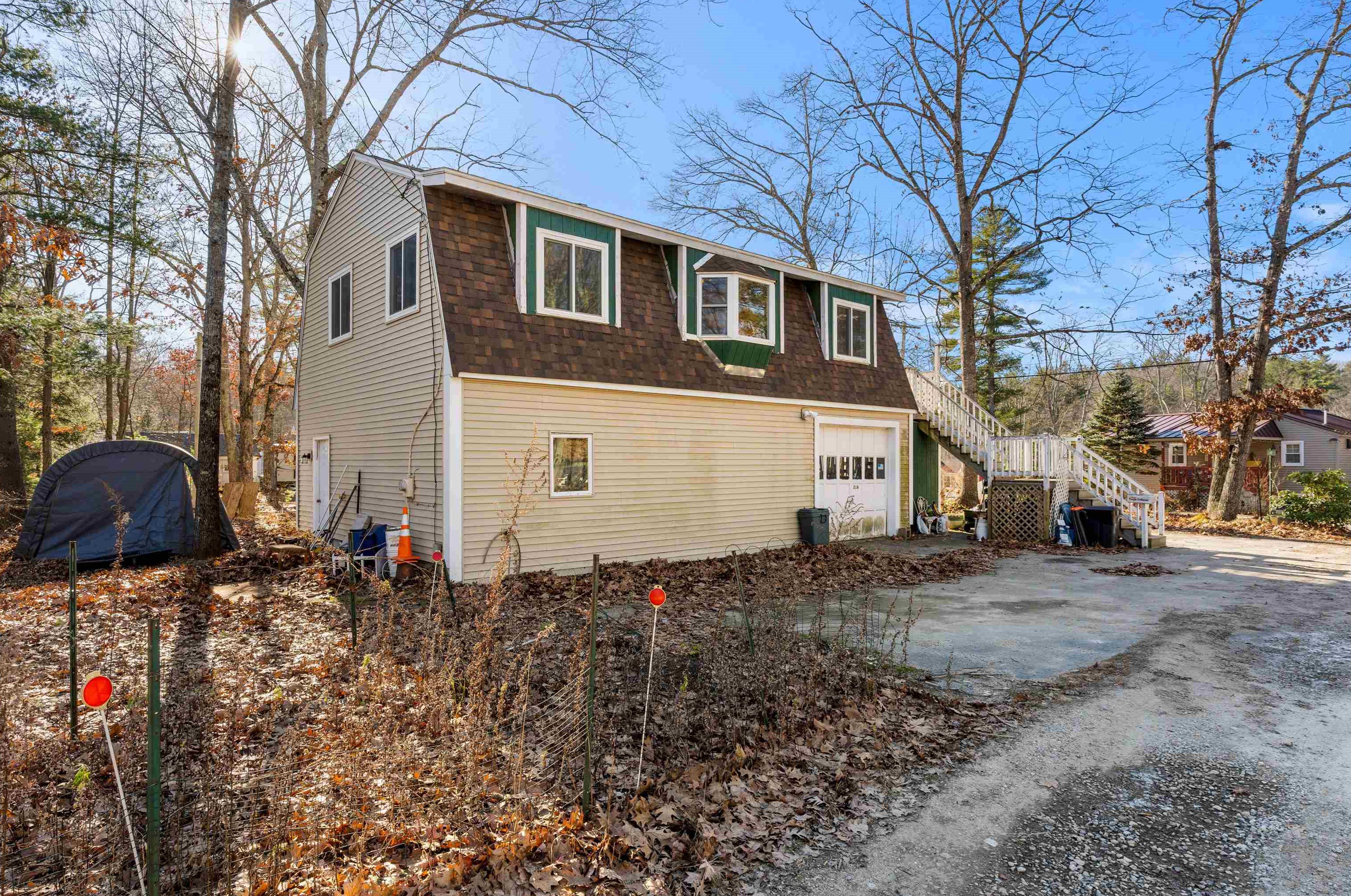 20 Collettes Grove Rd, Derry, NH 03038