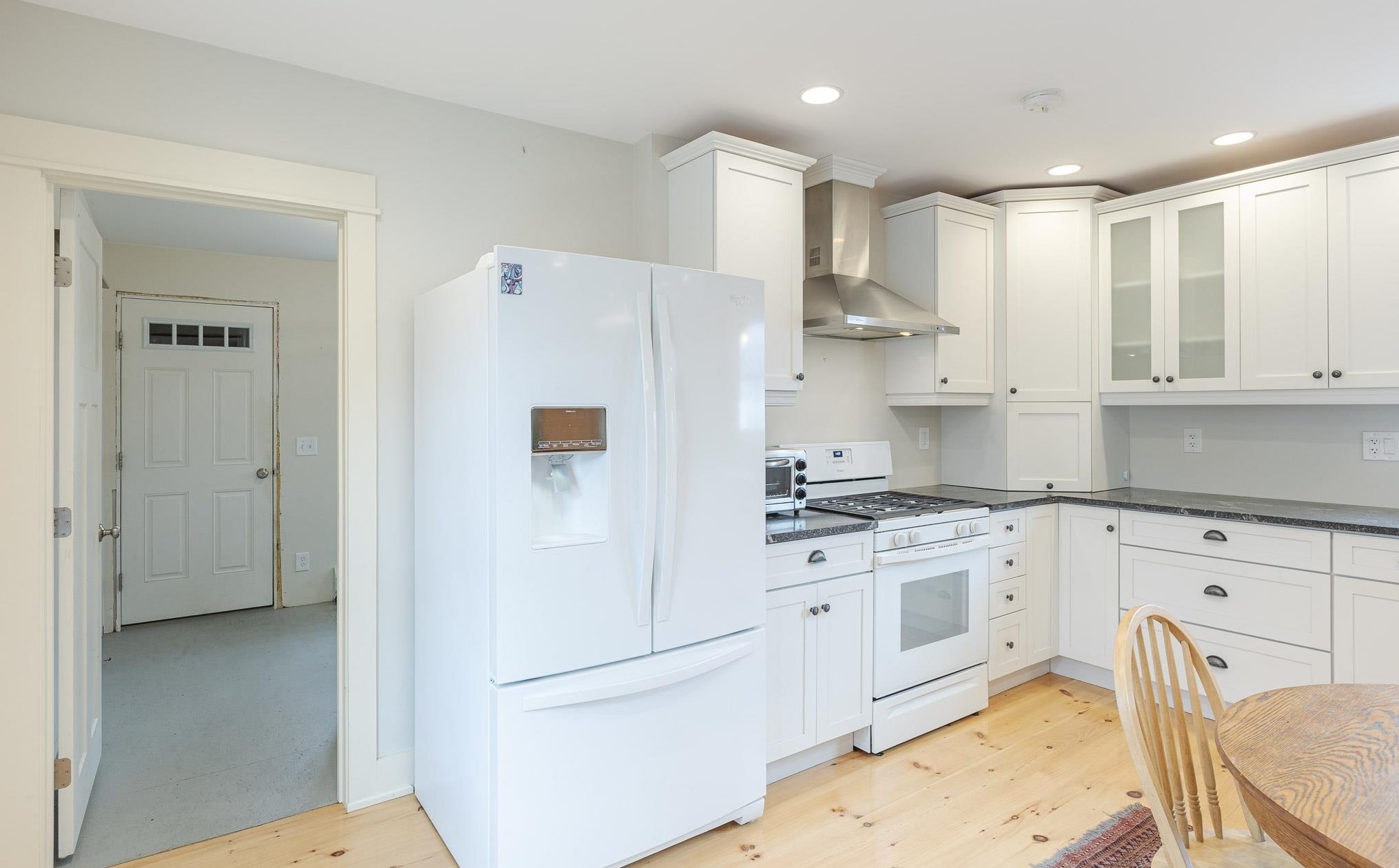 18 Prospect Hill Rd, Walpole NH  03608-4720 exterior
