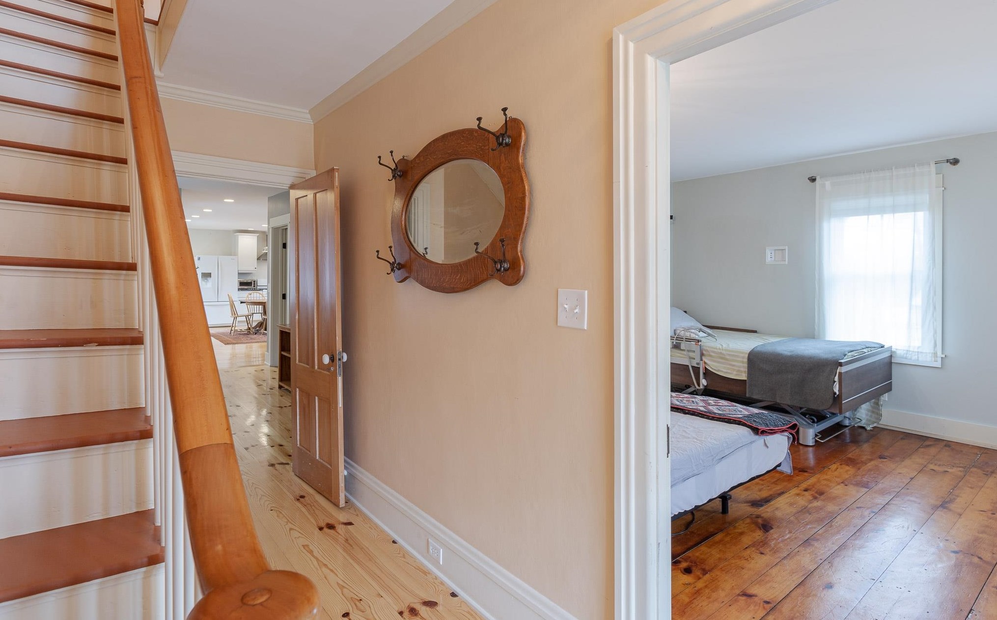18 Prospect Hill Rd, Walpole NH  03608-4720 exterior