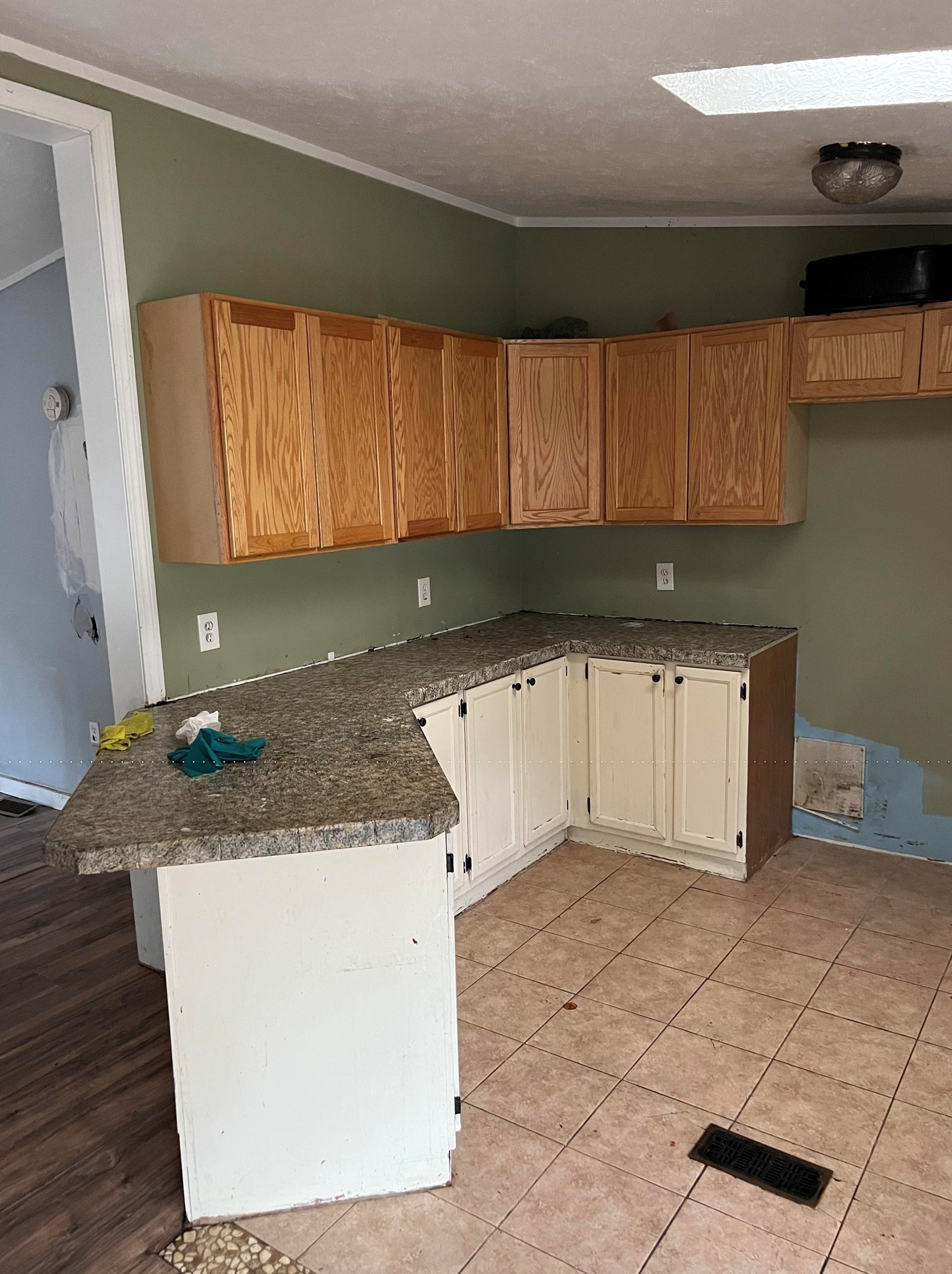 1 Park Dr, Hinsdale, NH 03451