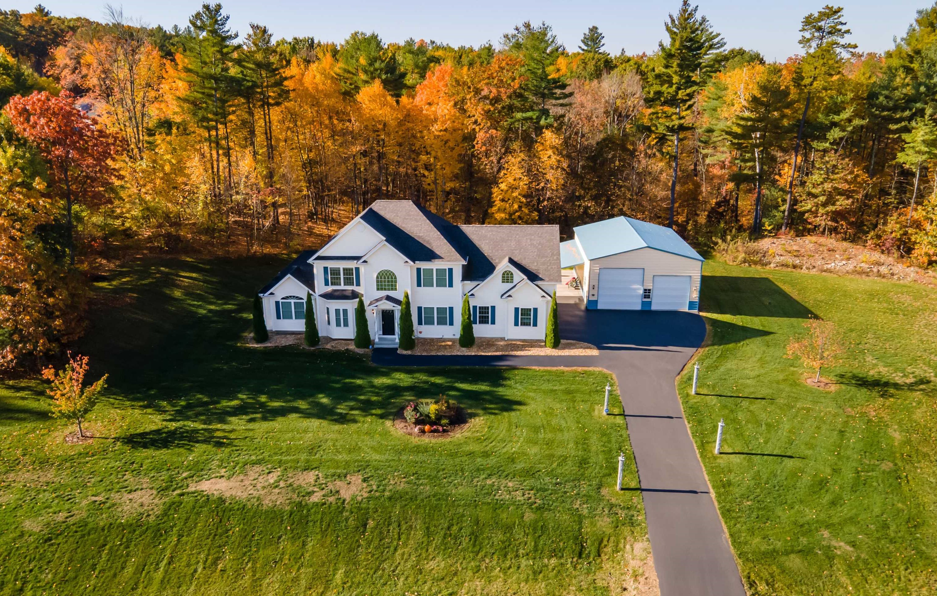 21 Senter Farm Rd, Hudson, NH 03051 exterior