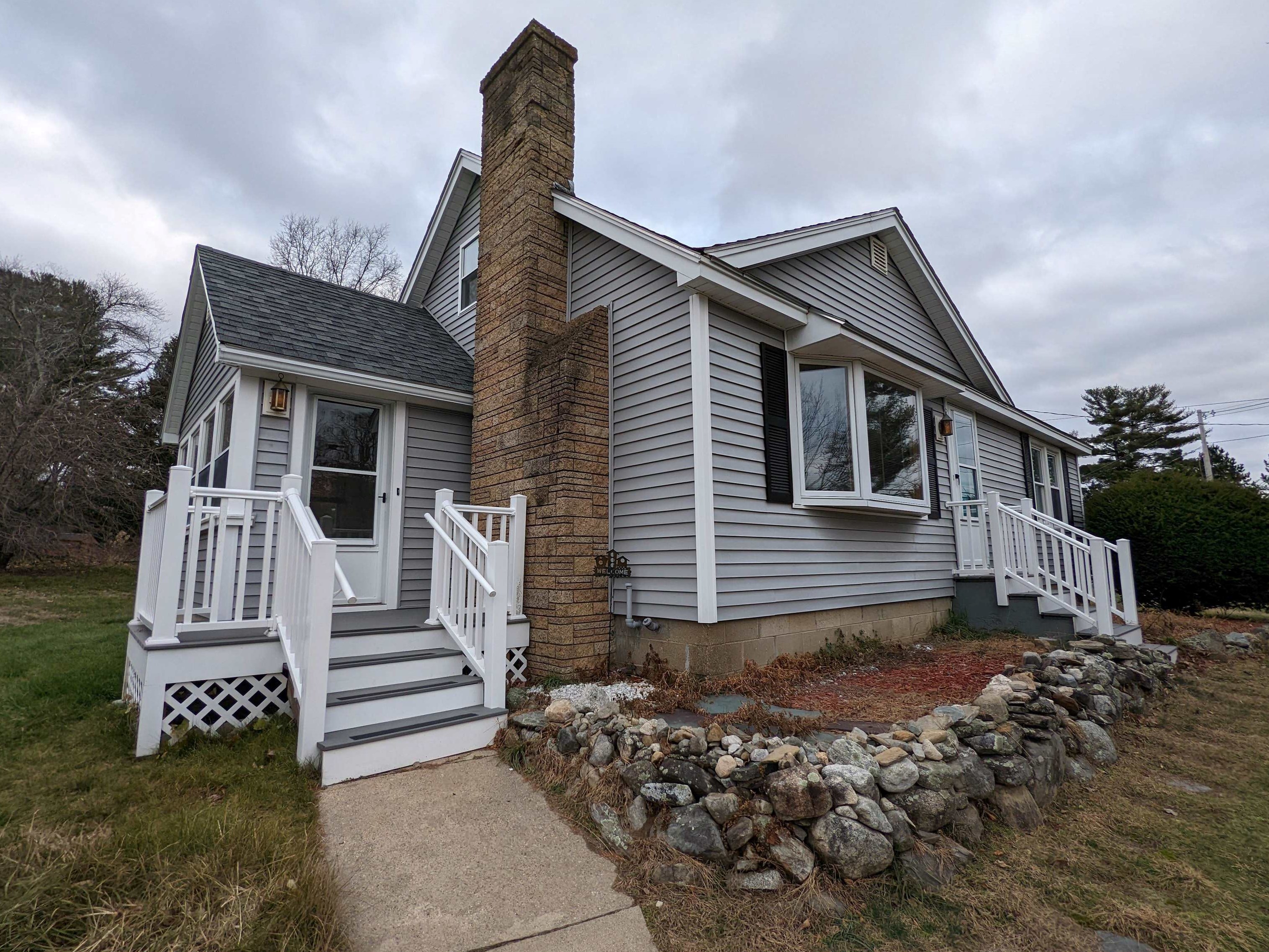 97 Wheeler Ave, Salem, NH 03079