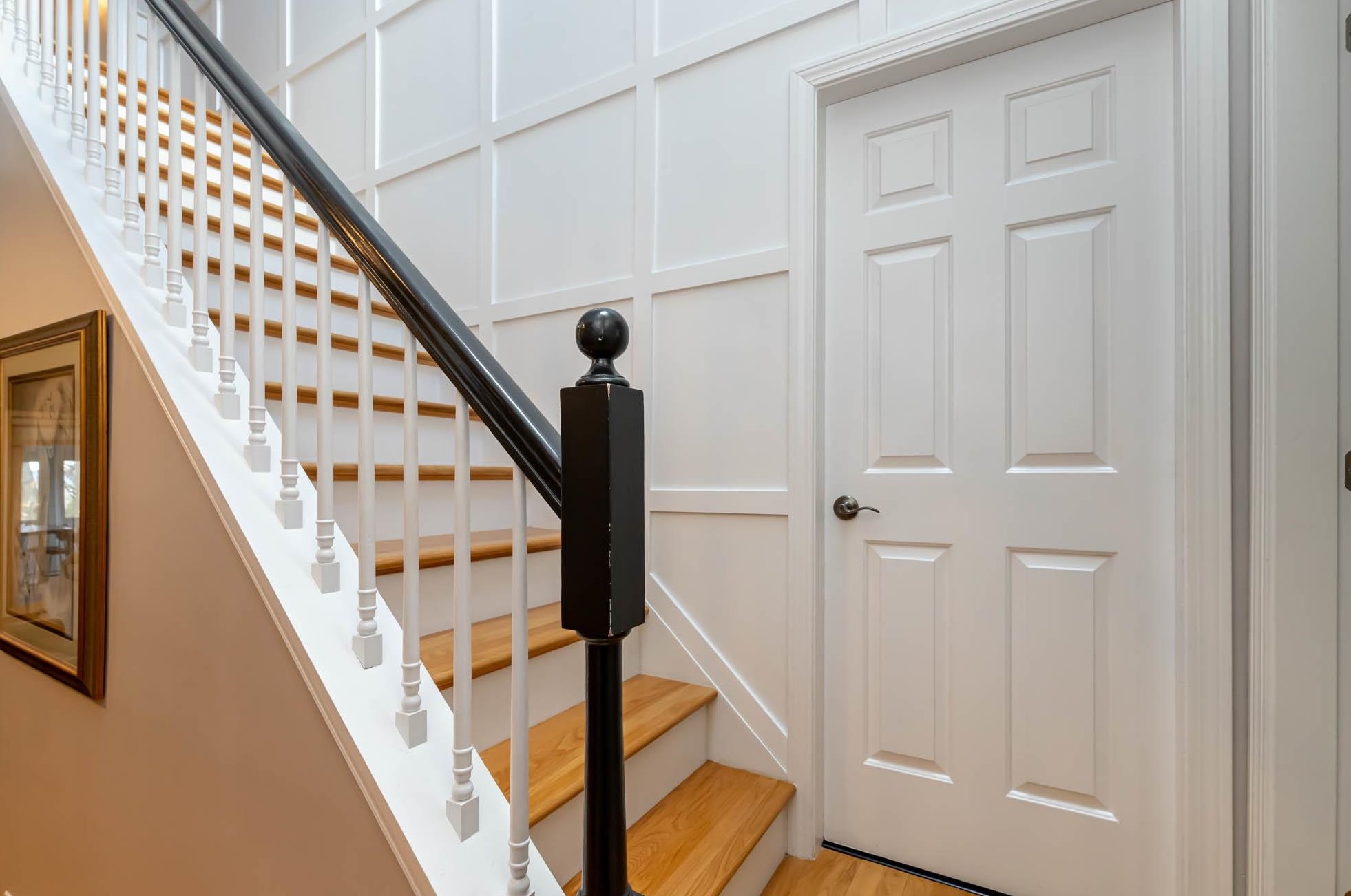 25 Hawthorne Vlg Rd, Nashua NH 03062-2274 exterior