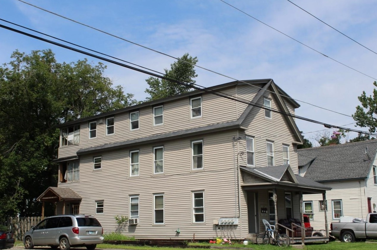 64 Carroll St, Keene, NH 03431