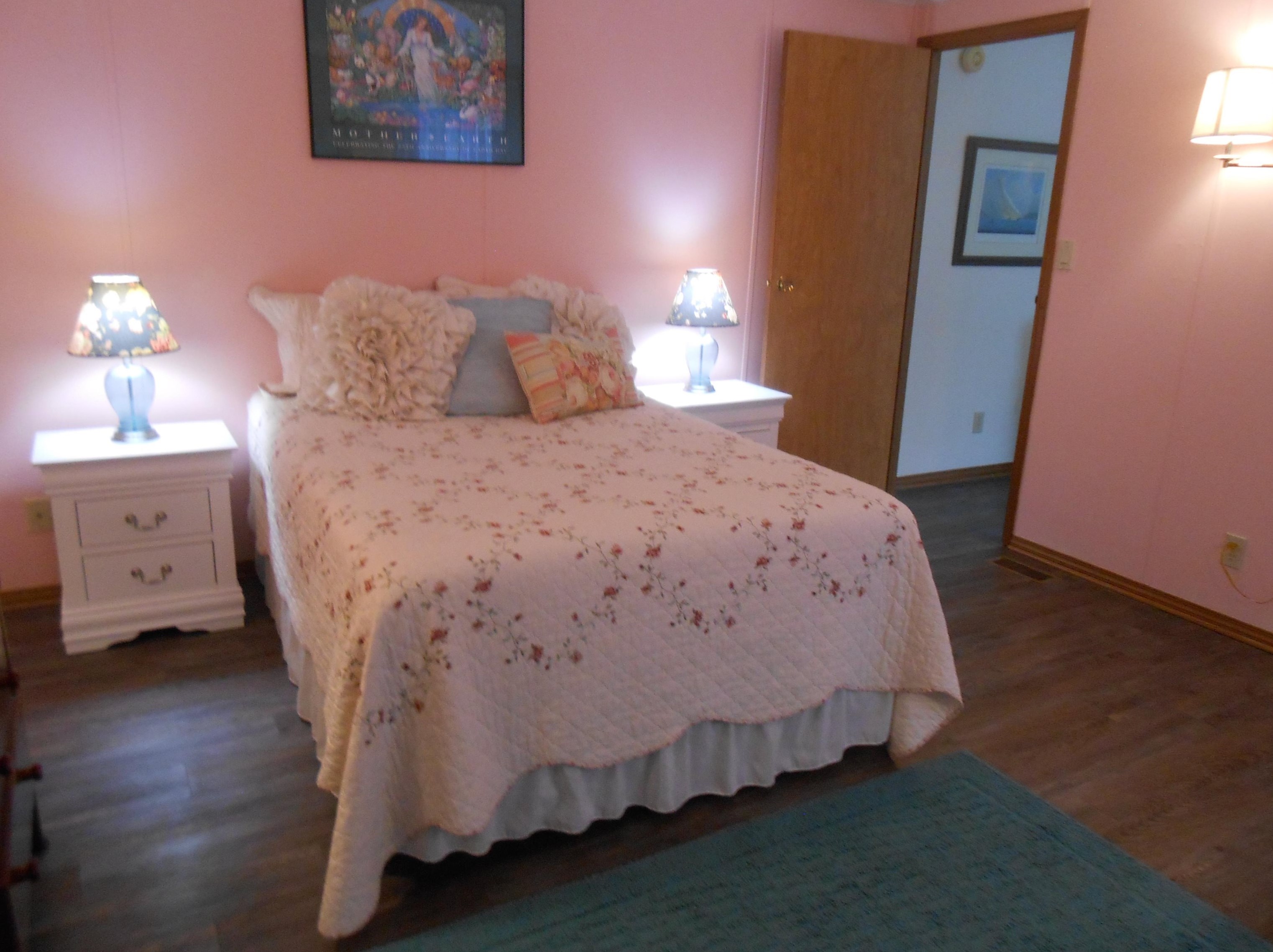 2 Kenyann Dr, Tuftonboro NH  03894-4822 exterior