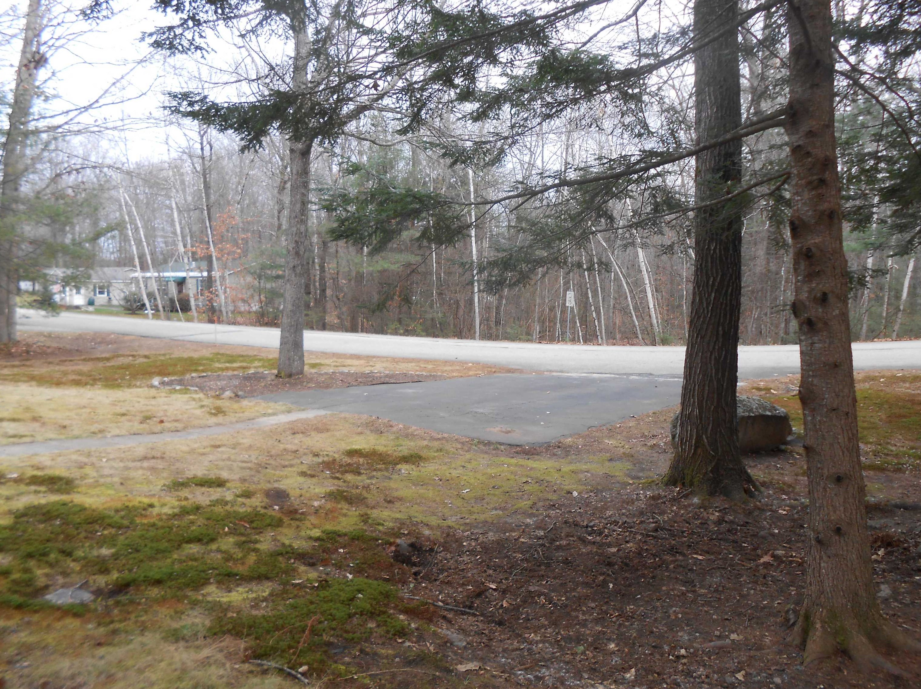 2 Kenyann Dr, Tuftonboro NH  03894-4822 exterior