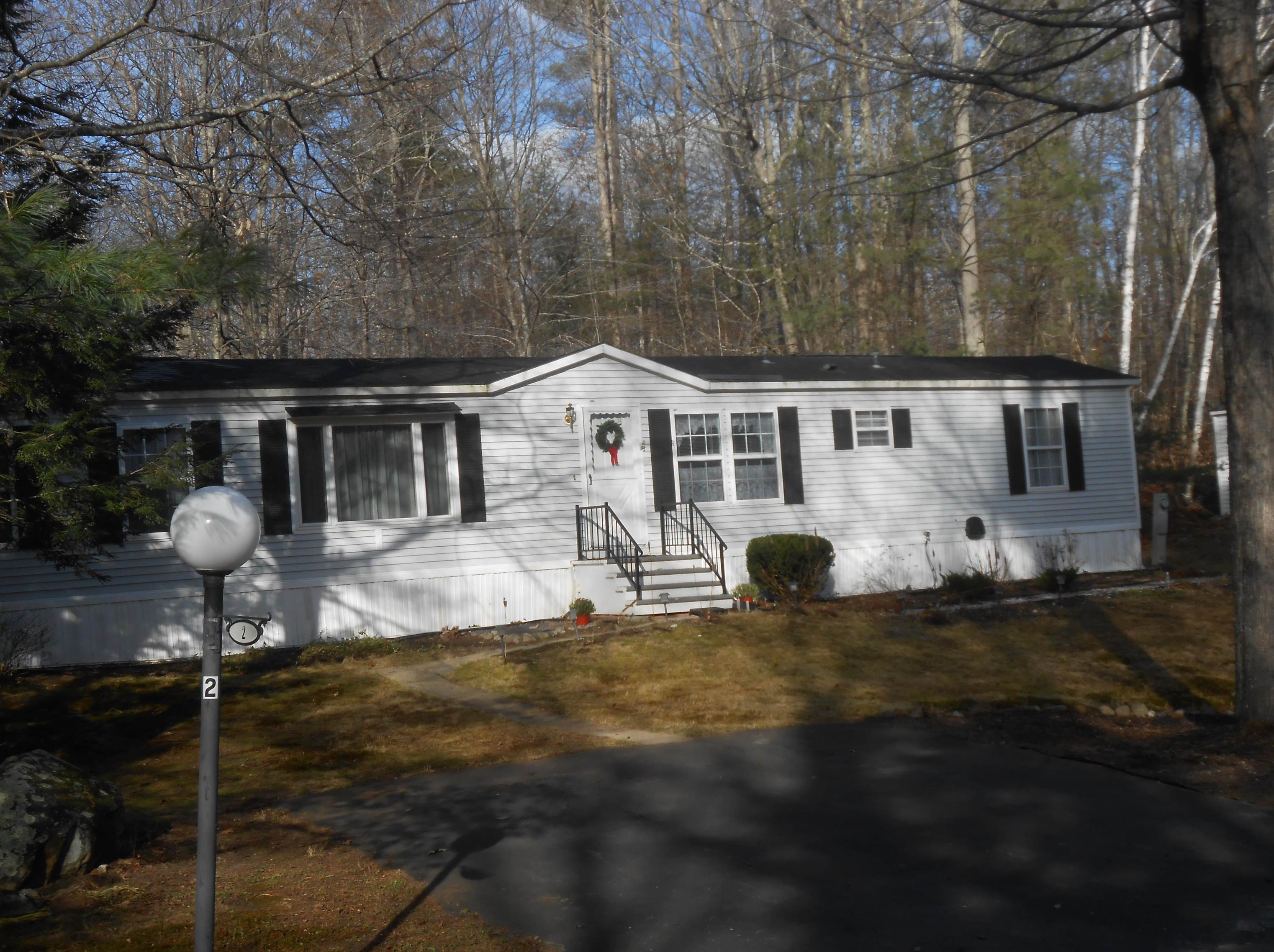2 Kenyann Dr, Tuftonboro NH  03894-4822 exterior