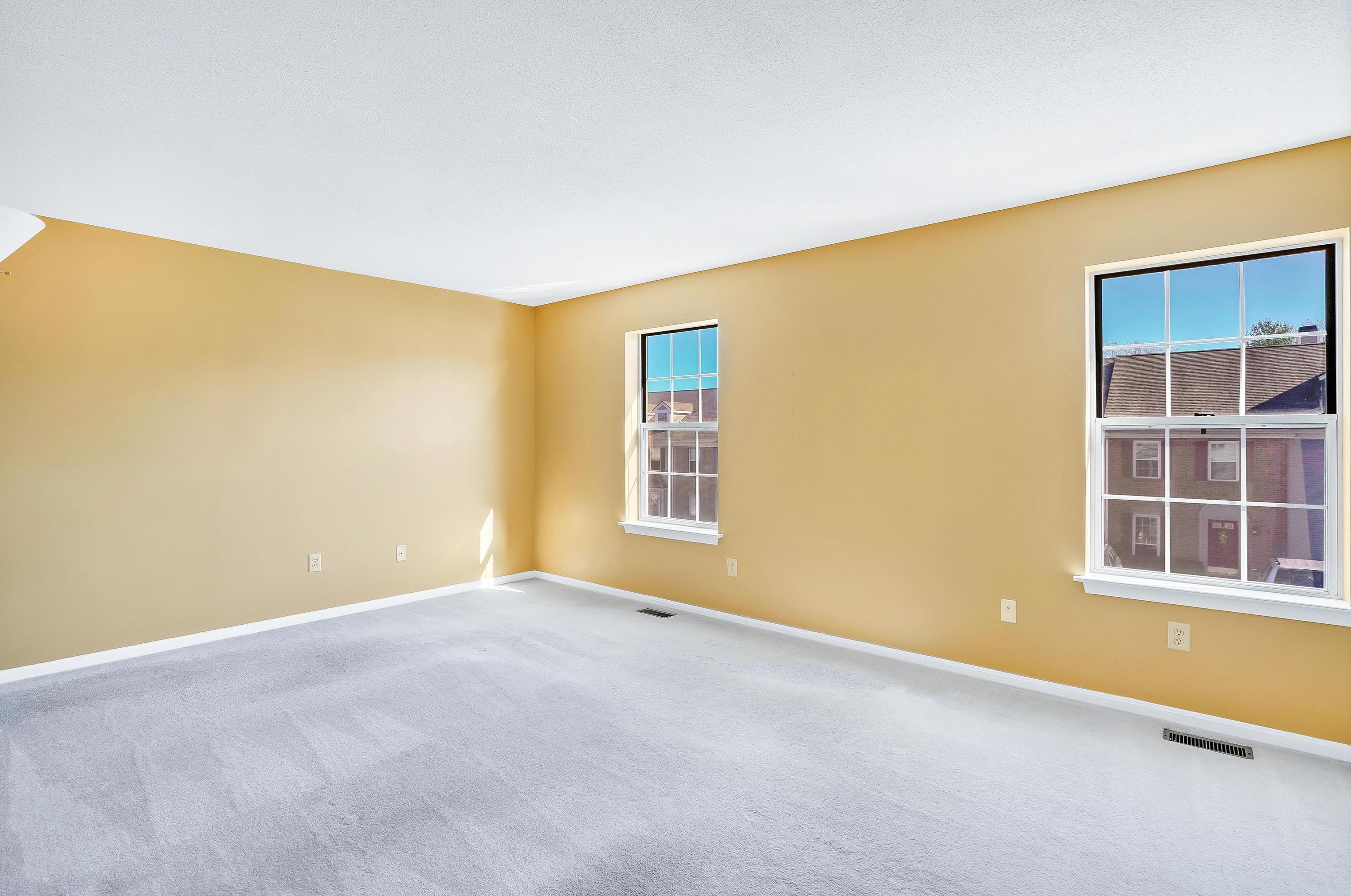 94 Middlesex Rd, Merrimack NH 03054-2769 exterior