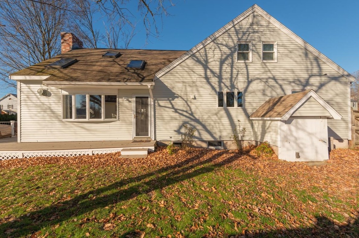 10 Miami St, Nashua, NH 03064