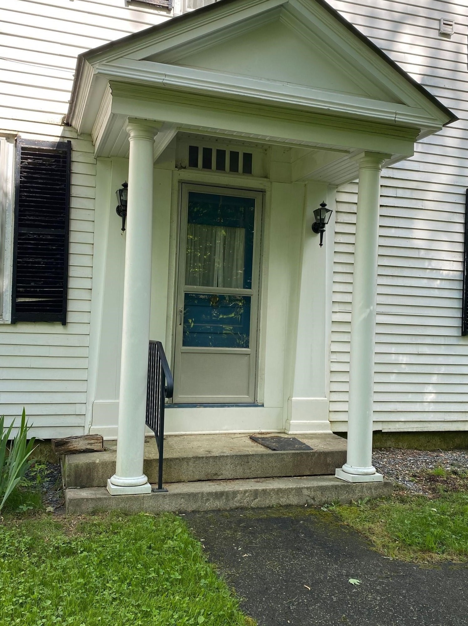 13 Flat Iron Rd, Plainfield, NH 03781