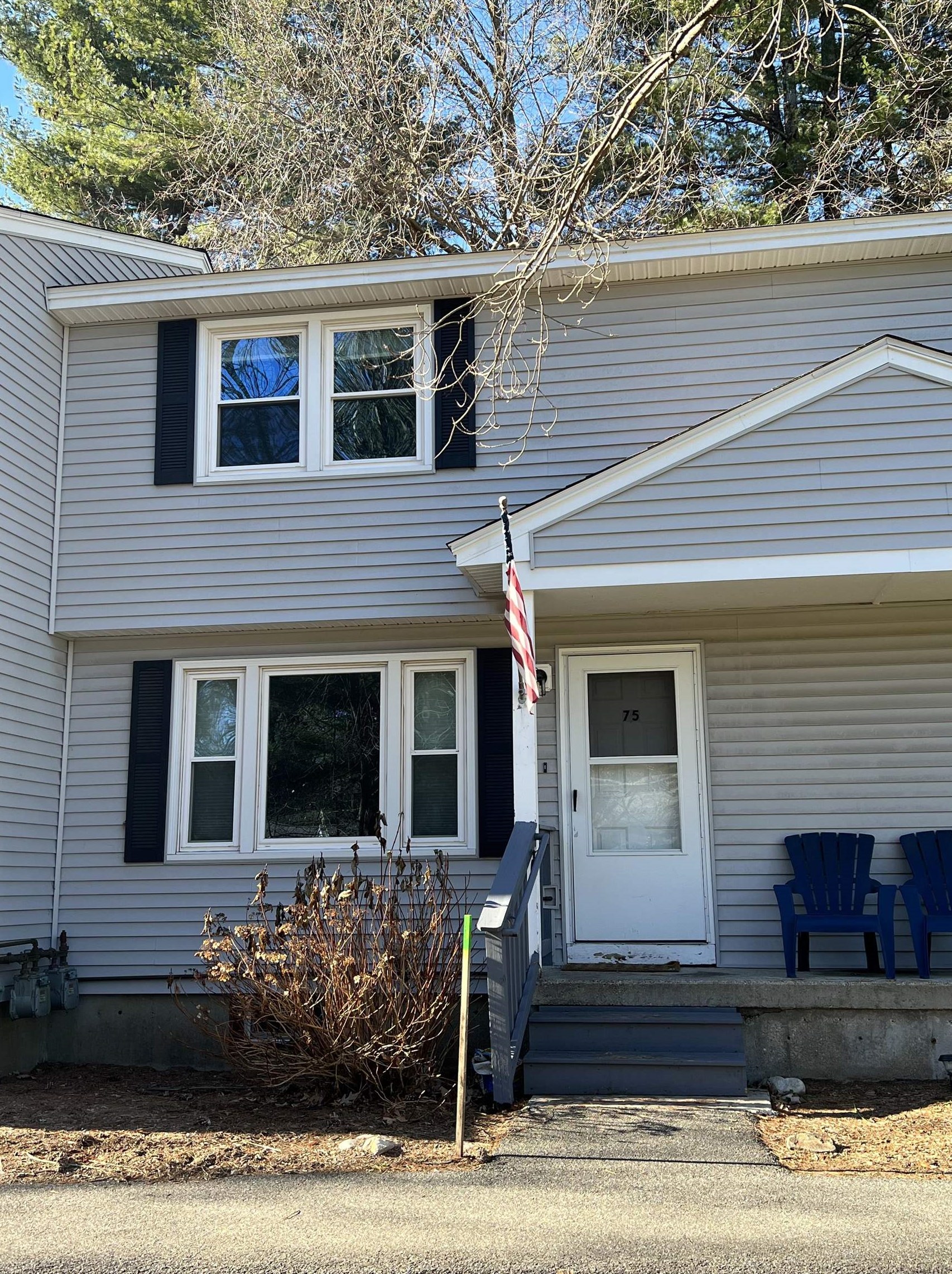 75 Boulder Dr, Londonderry, NH 03053