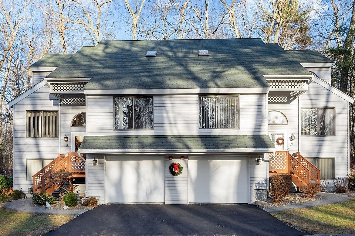 9 Overlook Dr #e, Atkinson, NH 03811