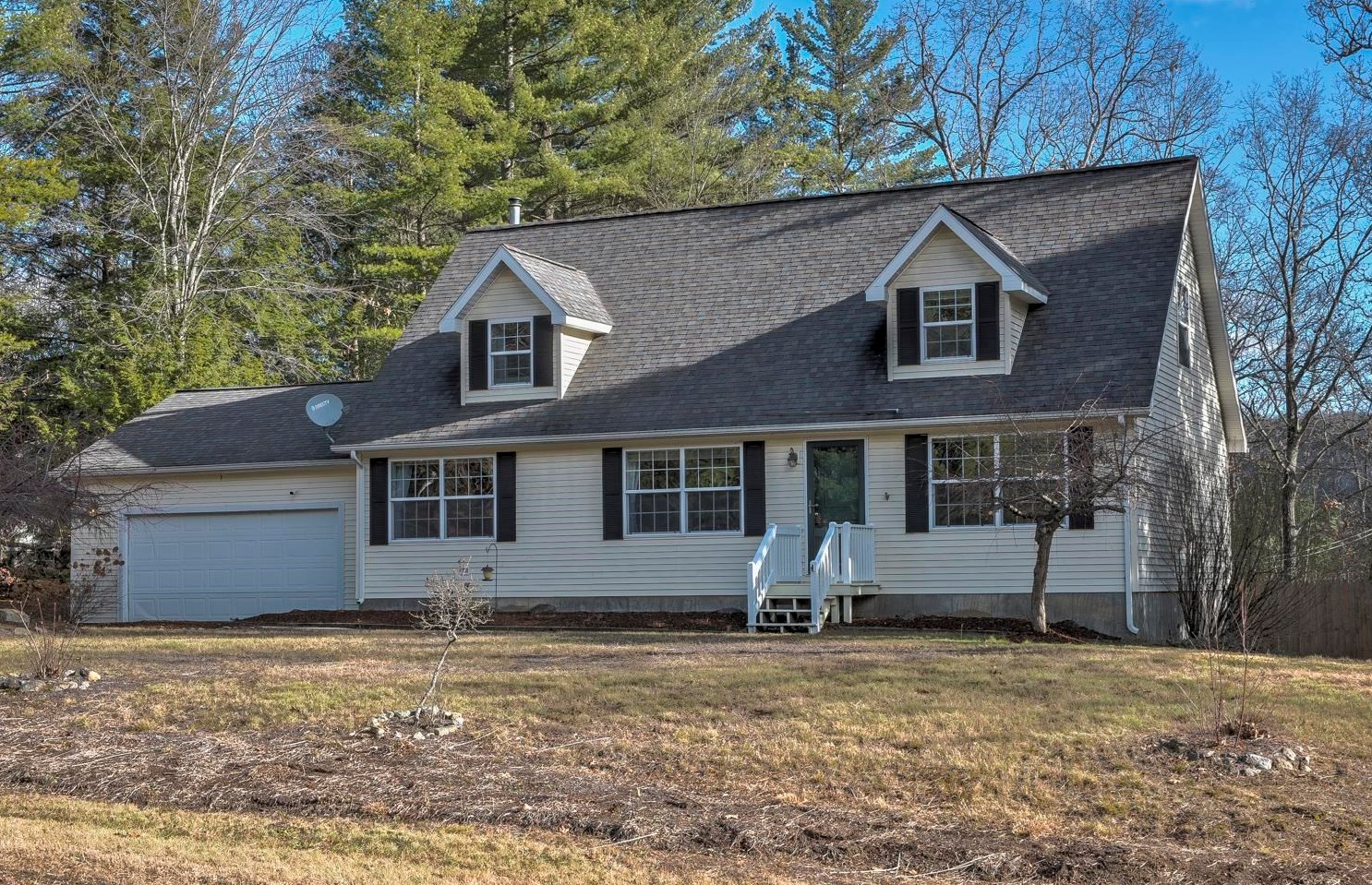 43 Woodland Heights Dr, Swanzey Center, NH 03446-2216