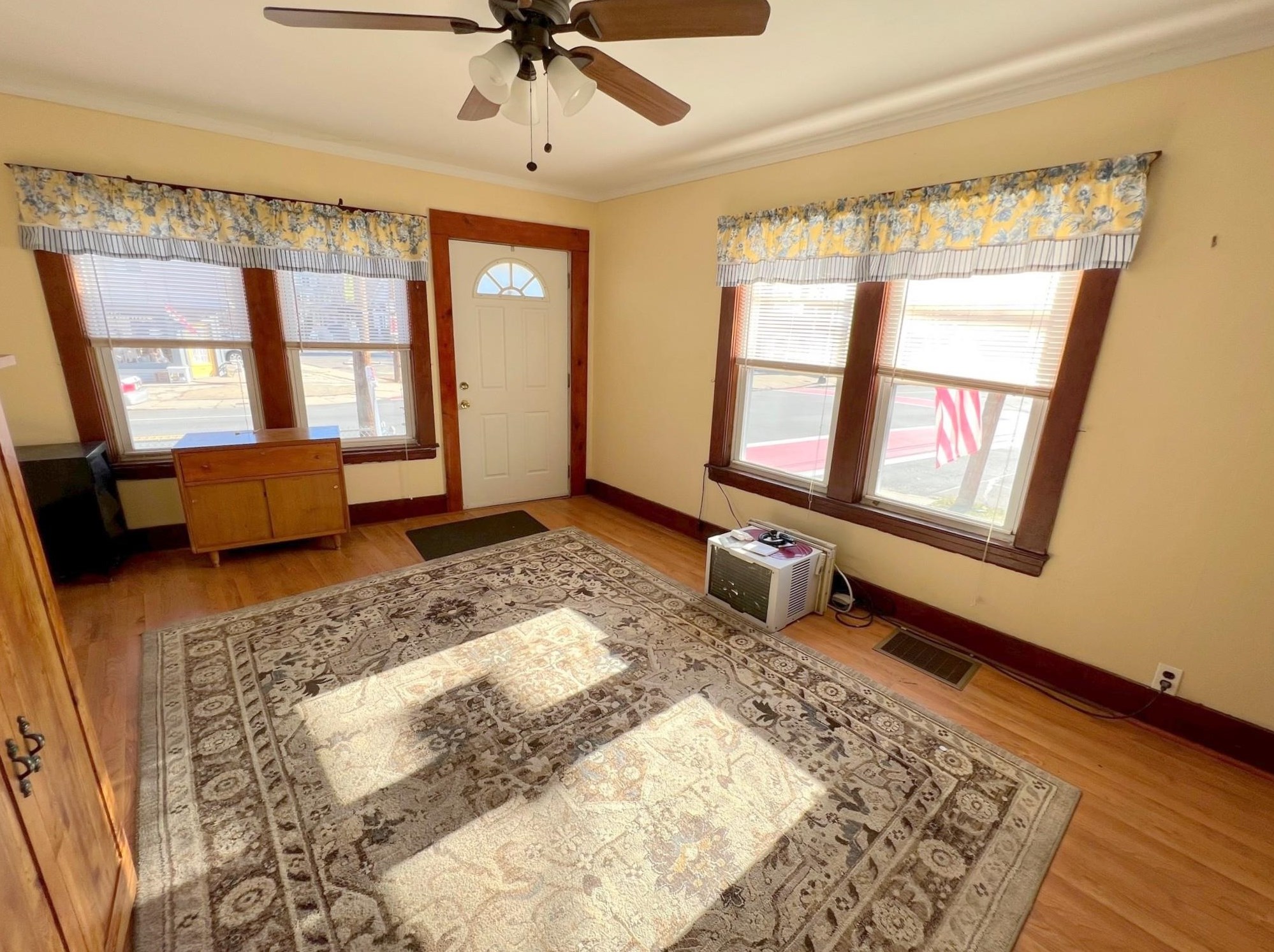 94 Allds St, Nashua, NH 03060