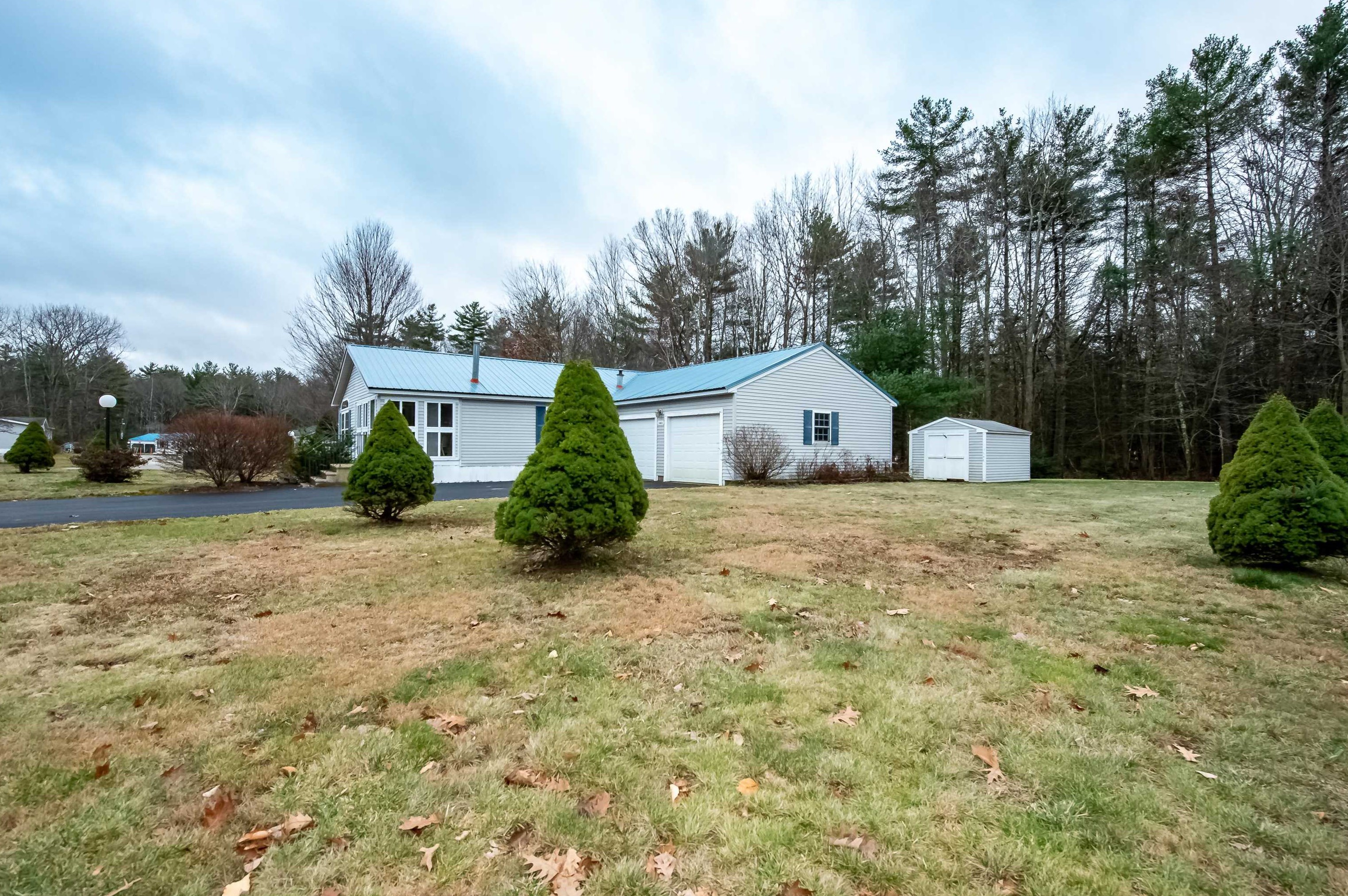 2 Jamaica Ln, Rochester, NH 03867