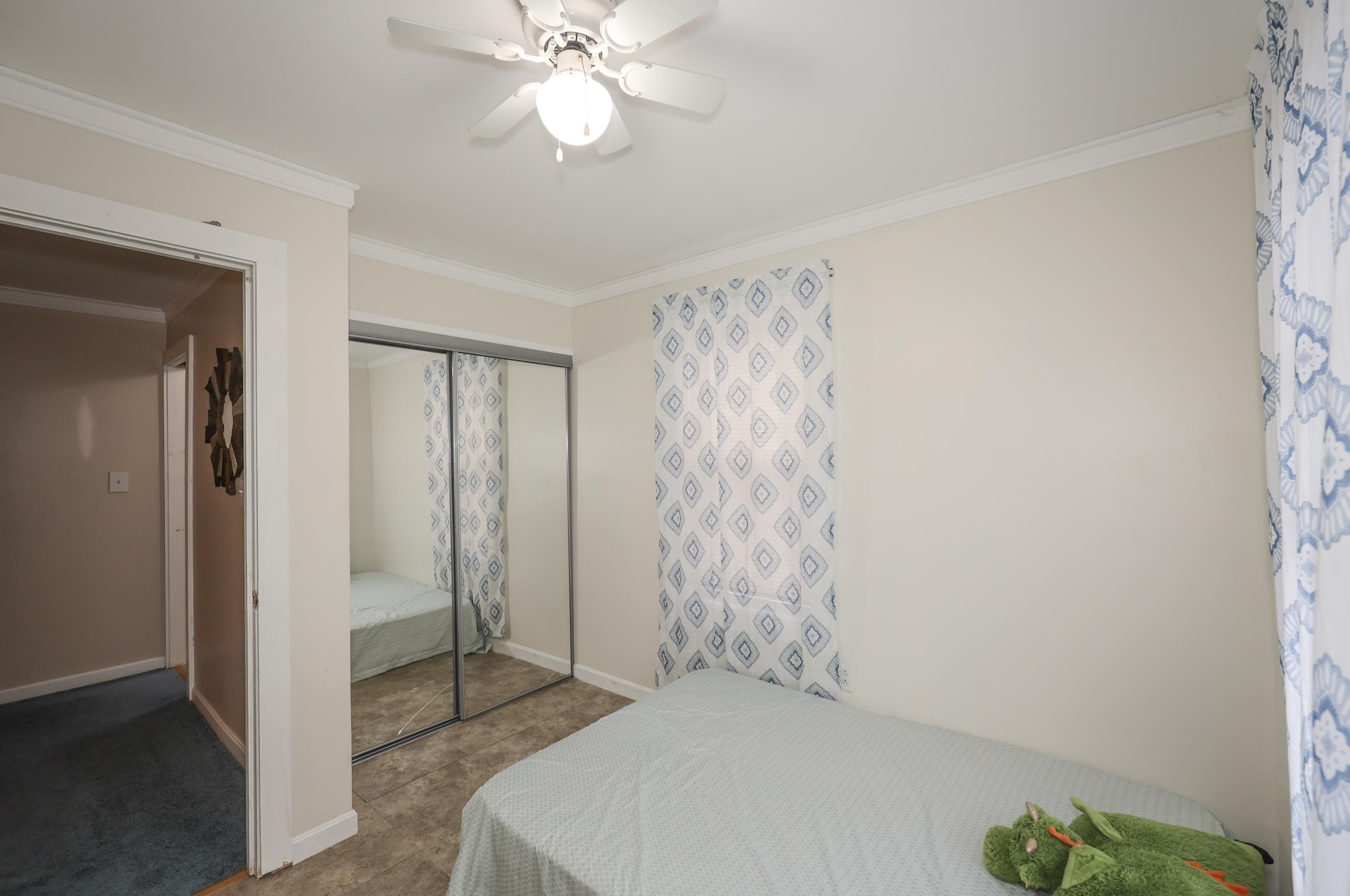 19 Maple St, Manchester NH  03106-1509 exterior