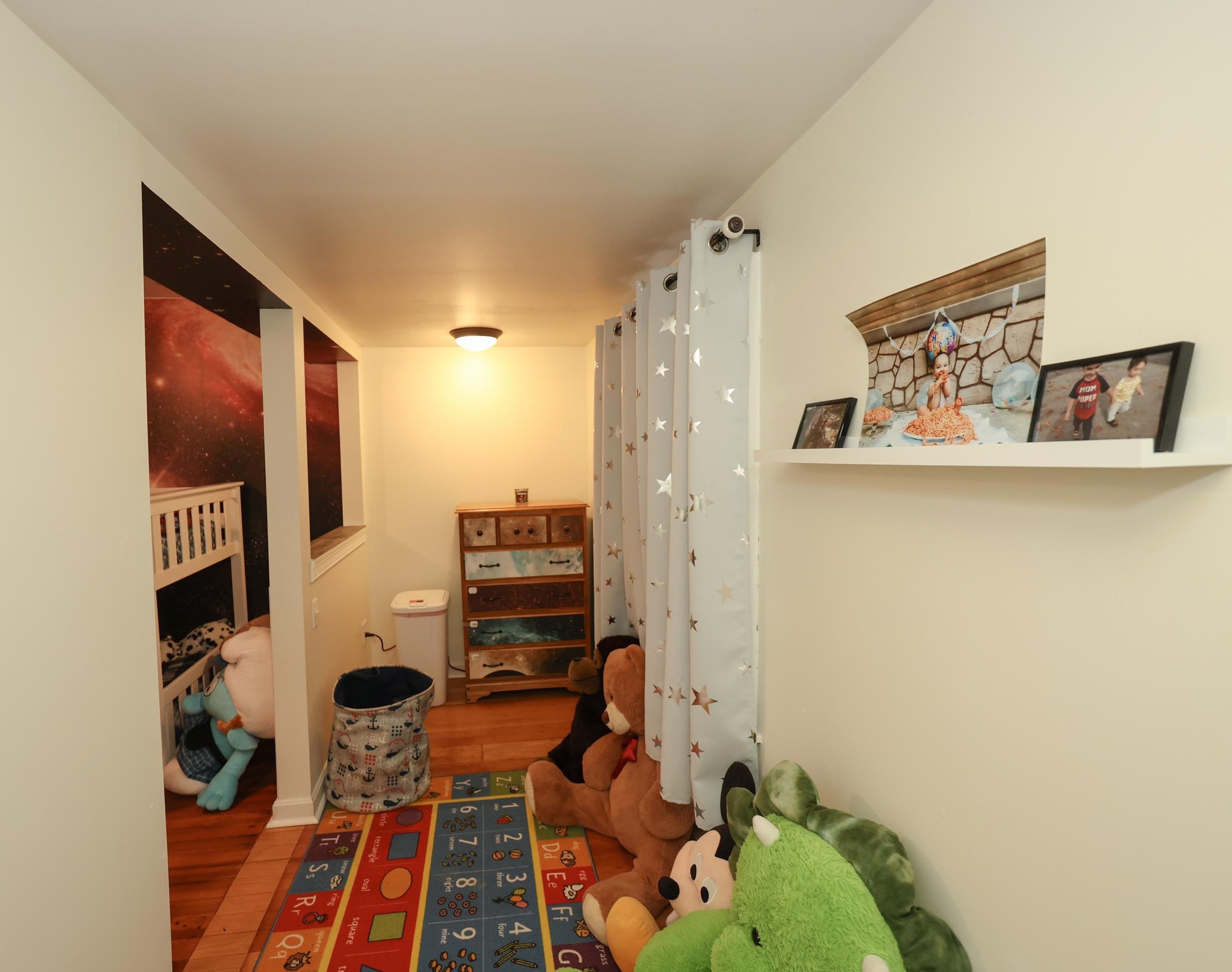 19 Maple St, Manchester NH  03106-1509 exterior