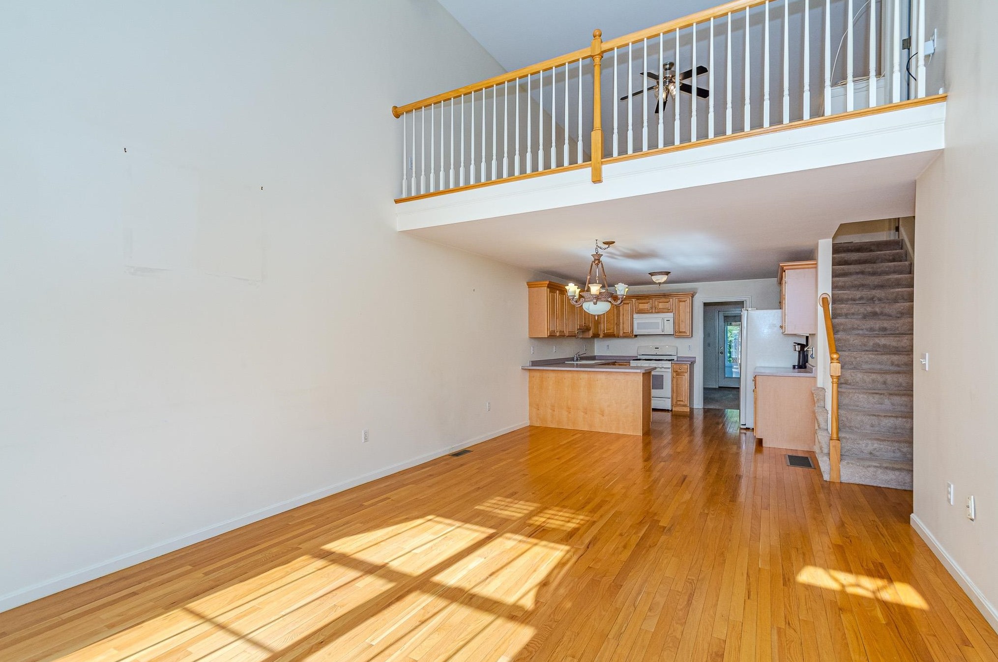 48 Pleasant St, Windham, NH 03087