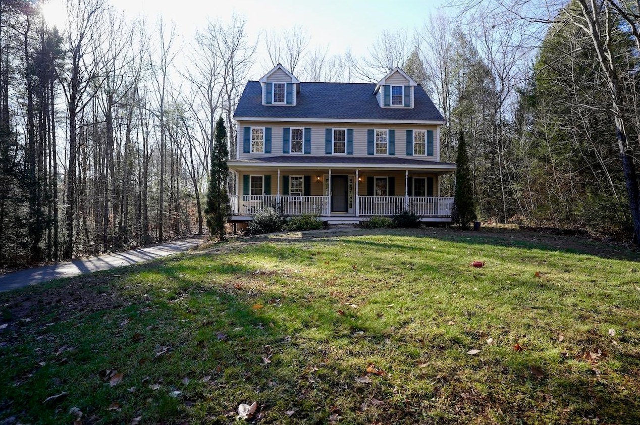 113 Karlin Rd, Fremont, NH 03044