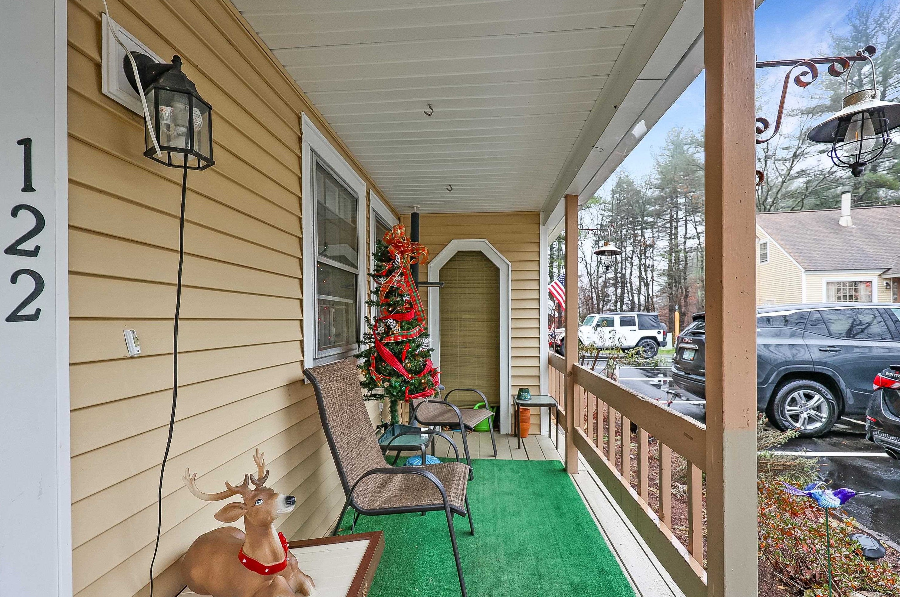 122 Winterwood Dr #122, Londonderry, NH 03053