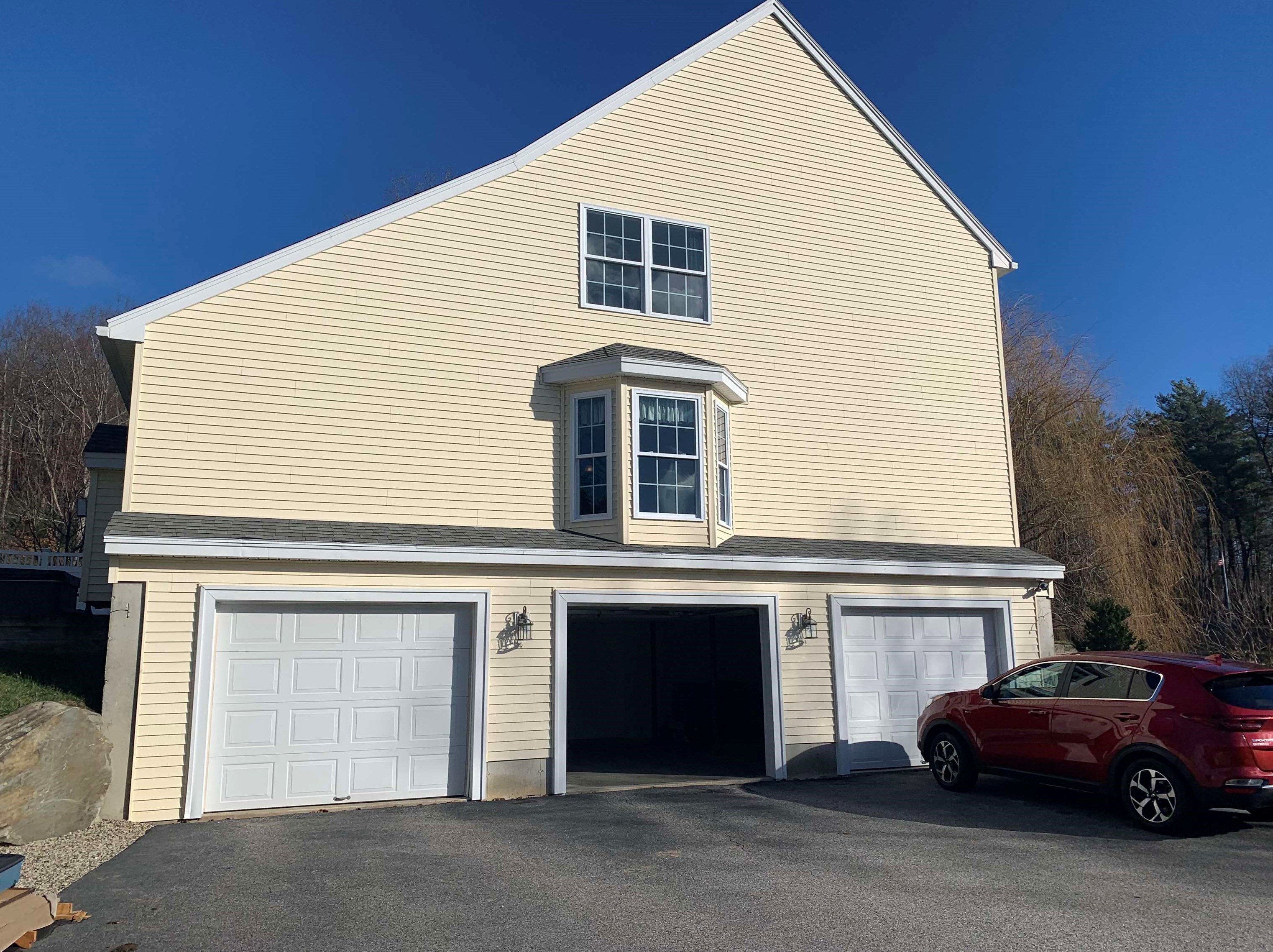 5 Clark Rd, South Hampton, NH 03827