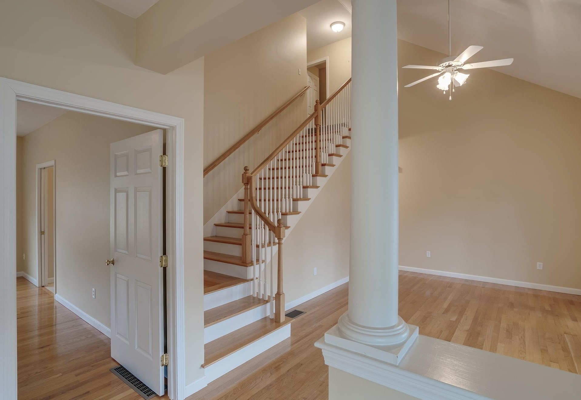 27 Stearns Ln, Merrimack NH 03054-6402 exterior