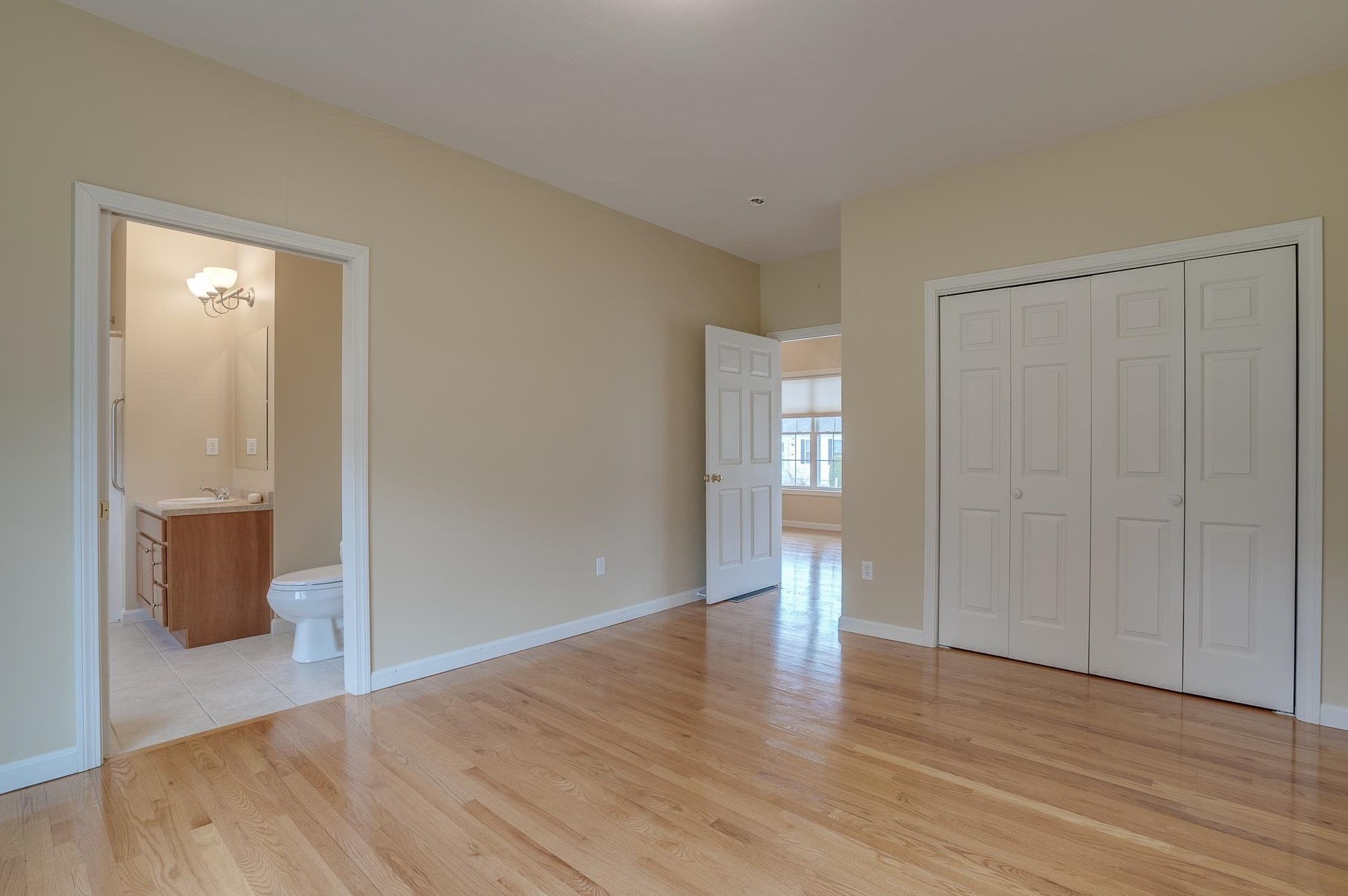 27 Stearns Ln, Merrimack NH 03054-6402 exterior