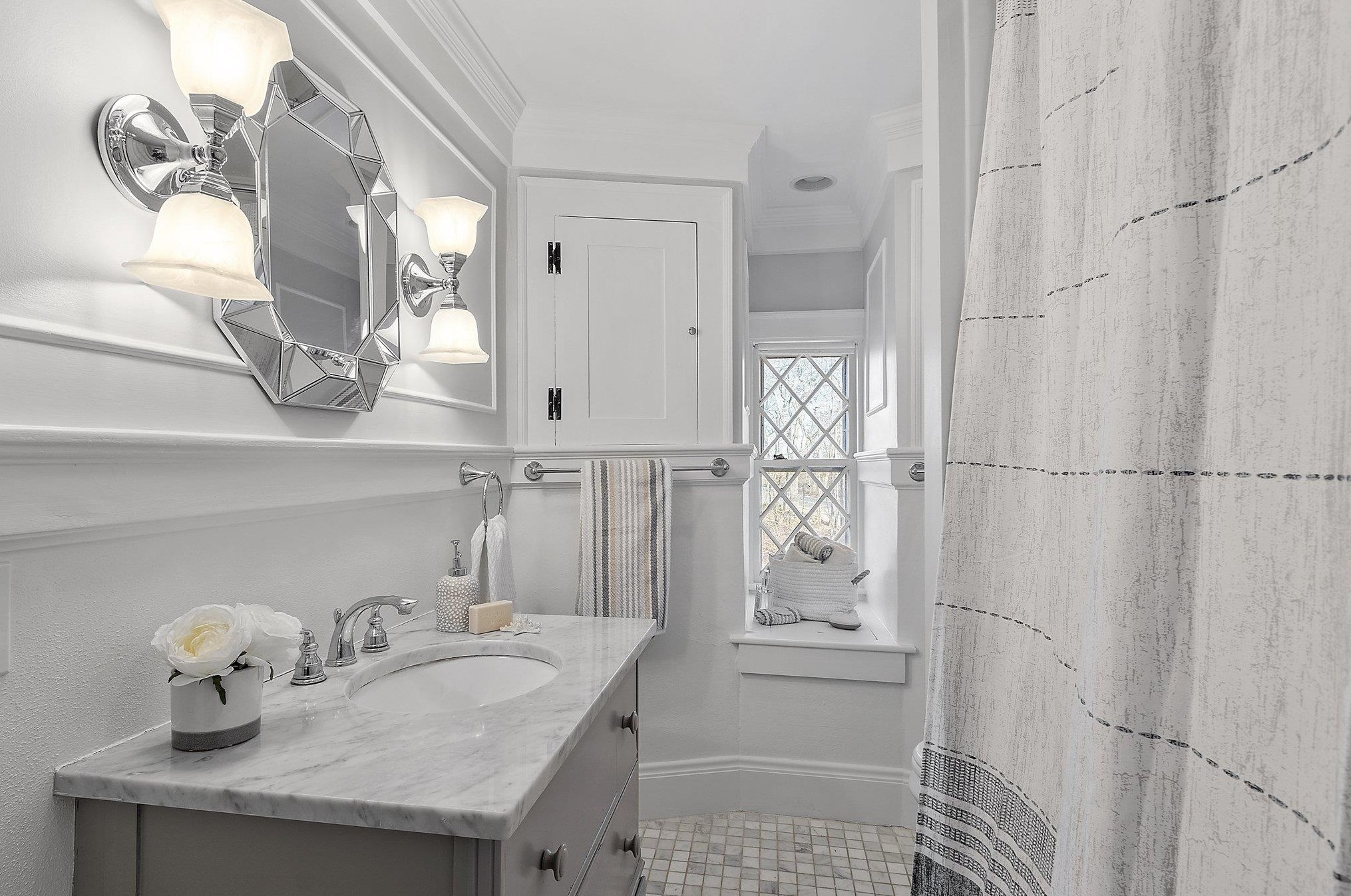 132 Range Rd, Windham NH  03087-2400 exterior