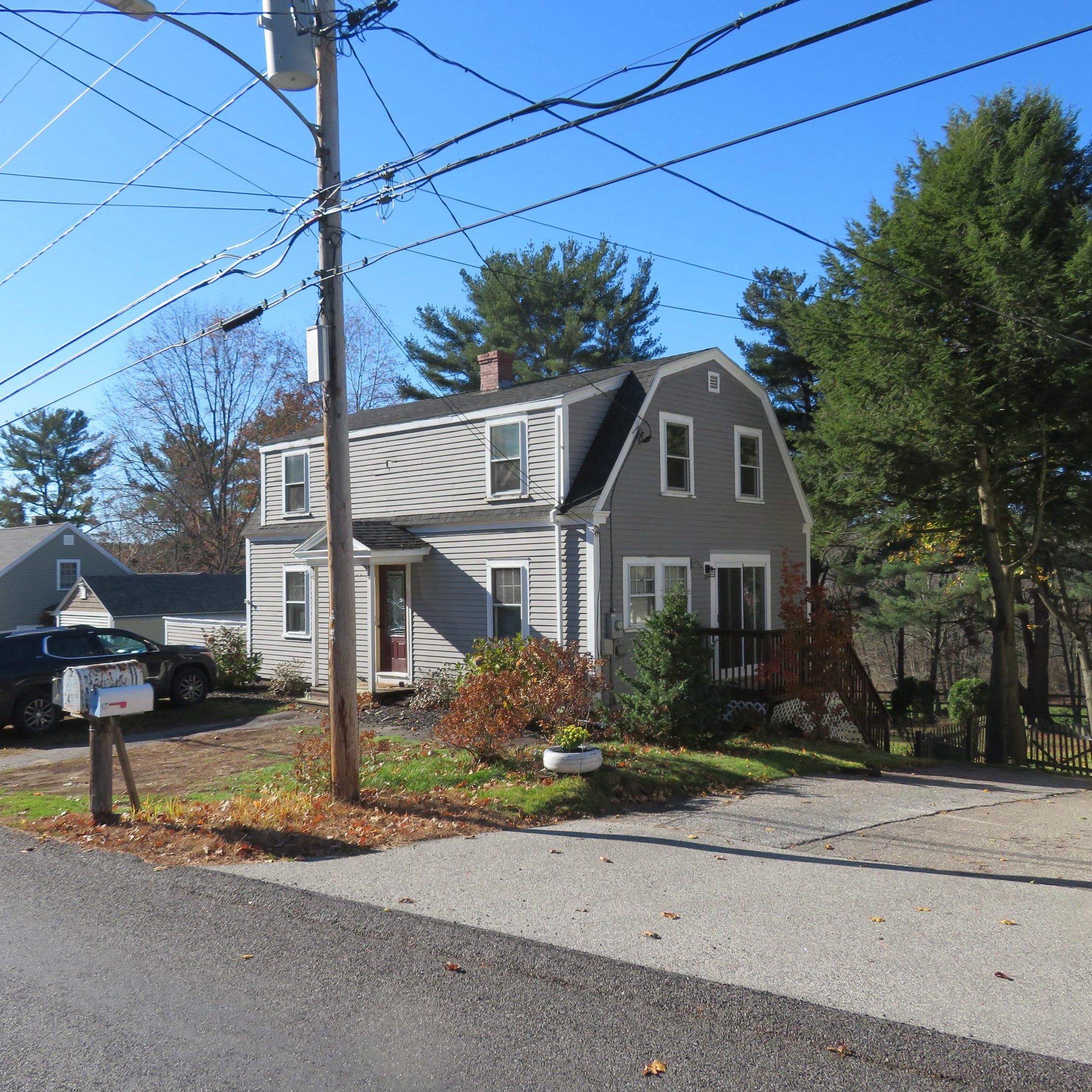 42 Ridgewood Ave, Laconia, NH 03249