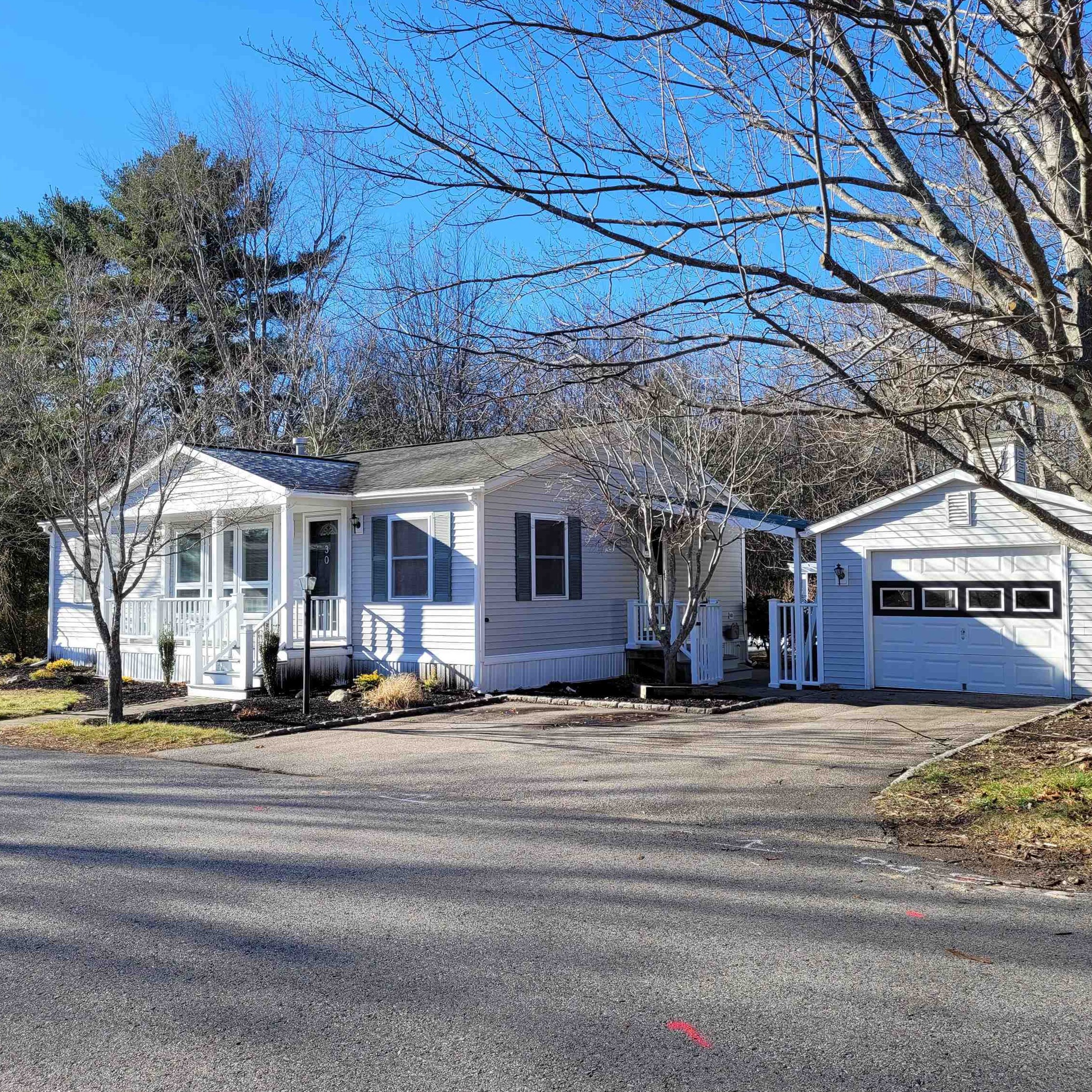 30 Granite Dr, North Hampton, NH 03862