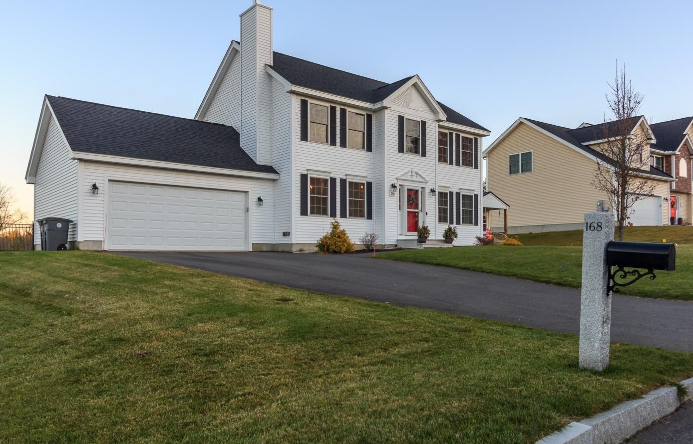 168 University Cir, Manchester, NH 03106 exterior