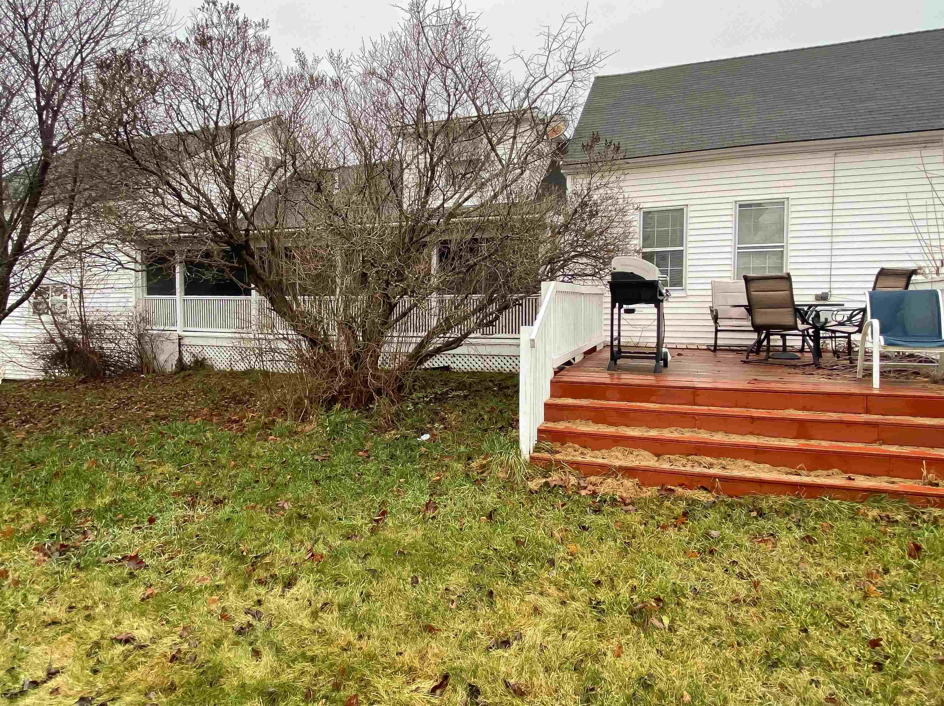 13 Canaan St, Orange, NH 03741