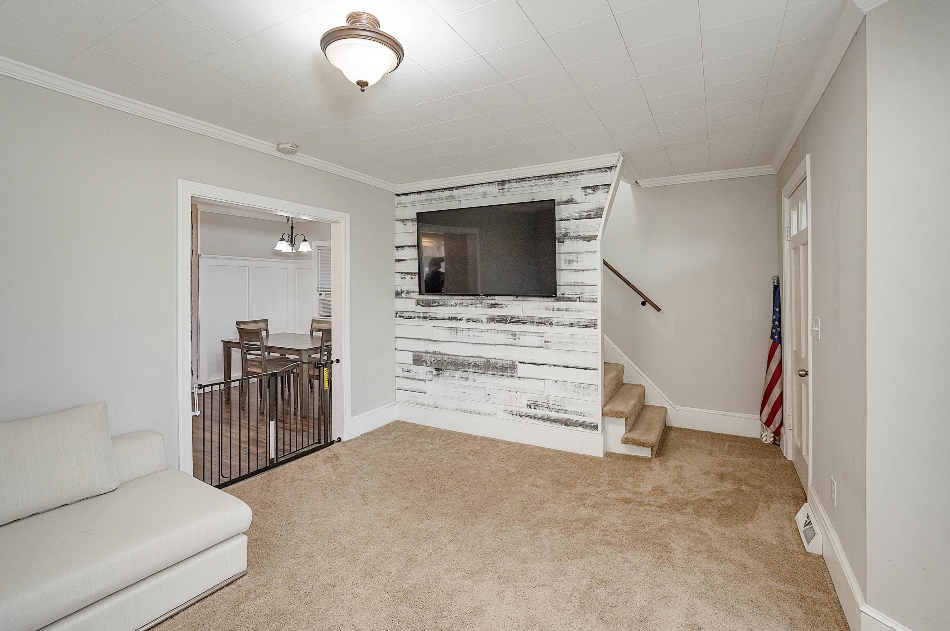 318 Main St, Manchester NH  03102-4032 exterior