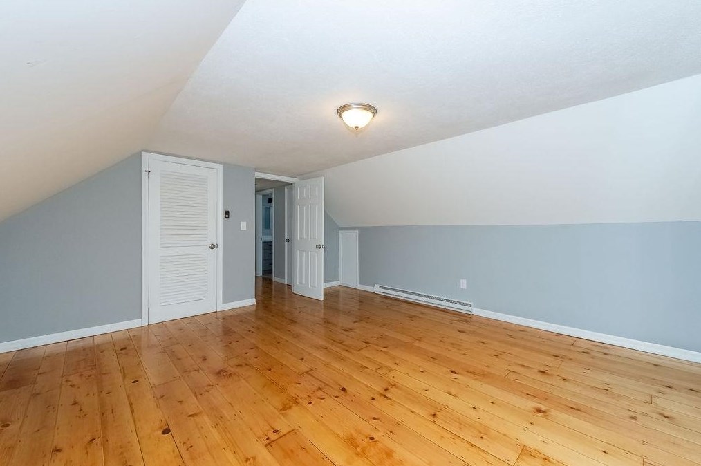 6 Thomas St, Rochester NH  03867-4345 exterior