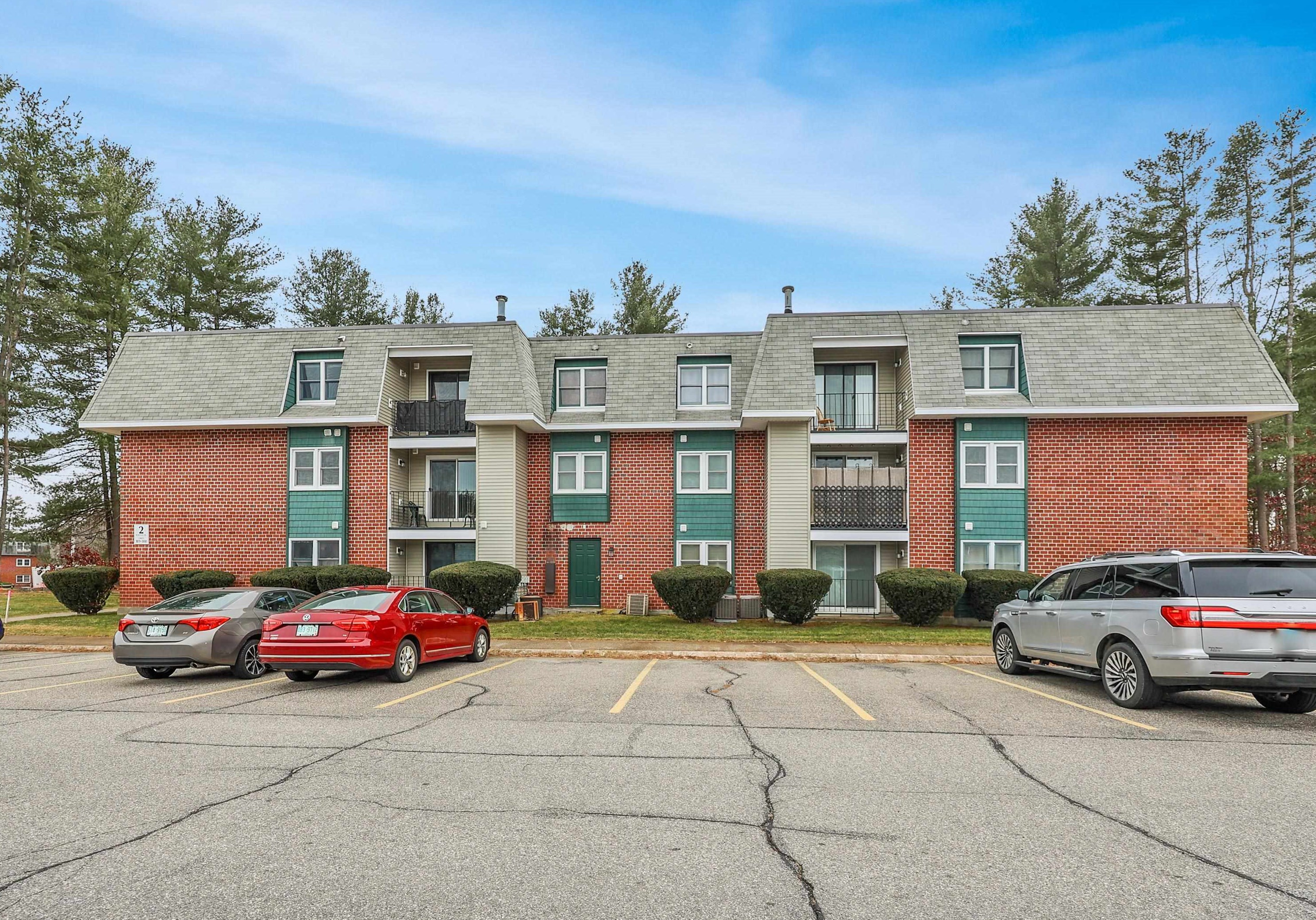 2 Roedean Dr #108, Nashua, NH 03063