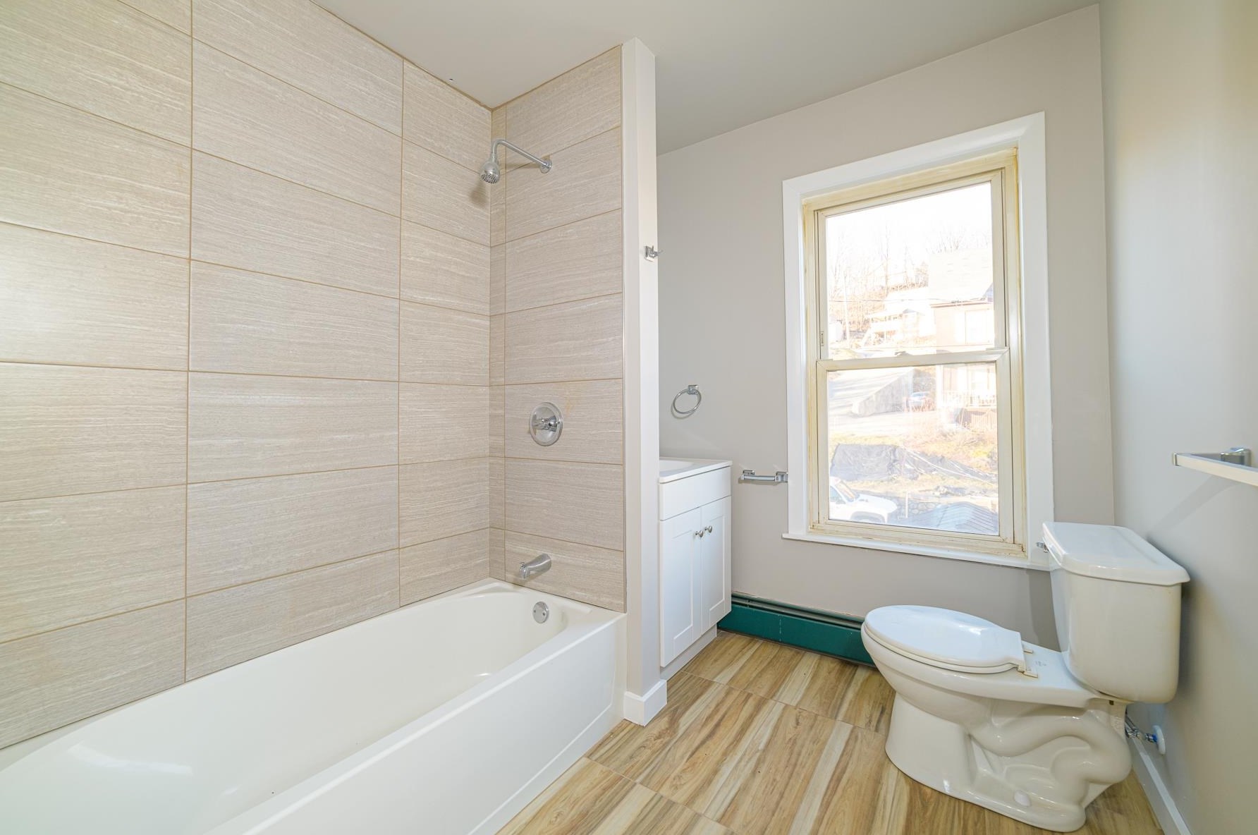 446 School St, Berlin NH  03570-2523 exterior