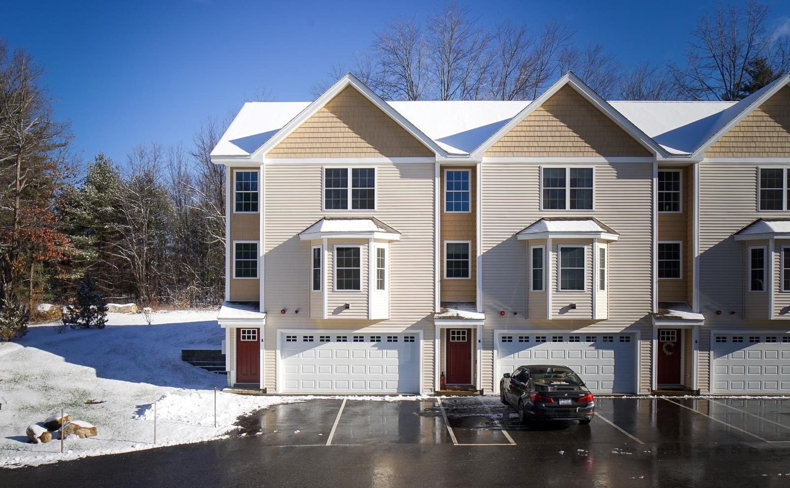 11 Rockingham Rd #a, Auburn, NH 03032
