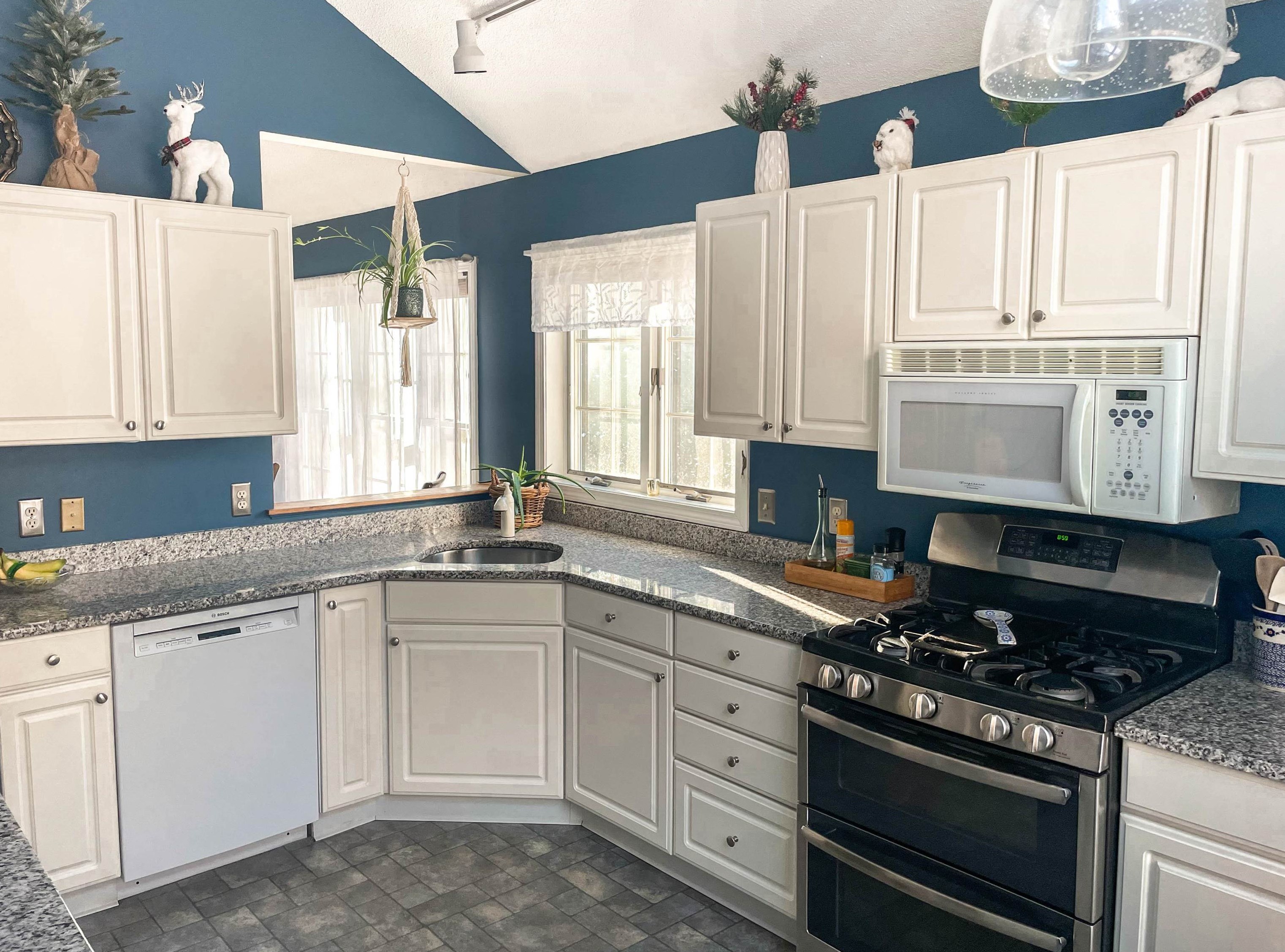 42 Summit Ridge Dr, Keene, NH 03431
