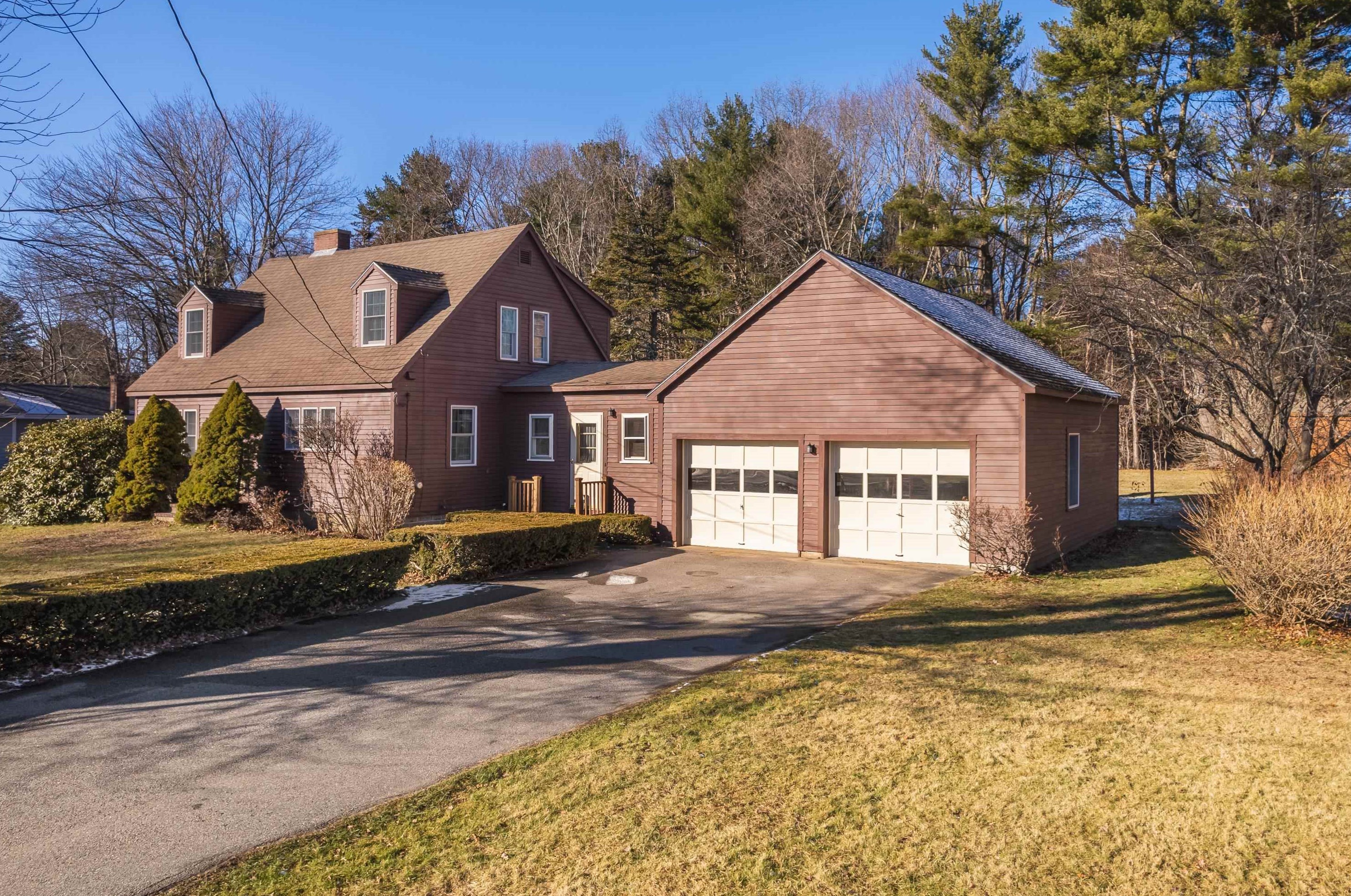 49 South Rd, North Hampton, NH 03862