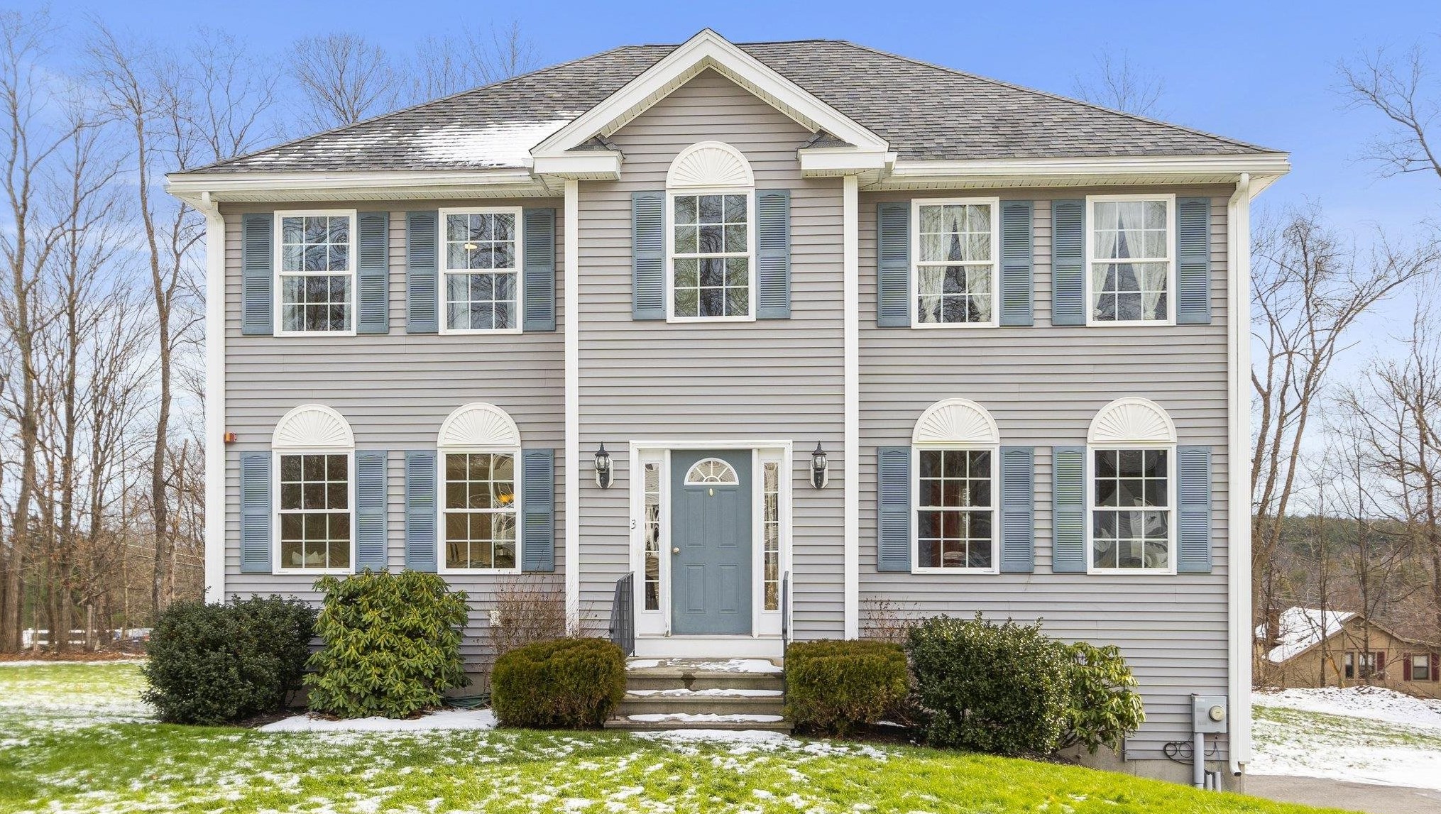 3 Lincoln Ln, Chester, NH 03036