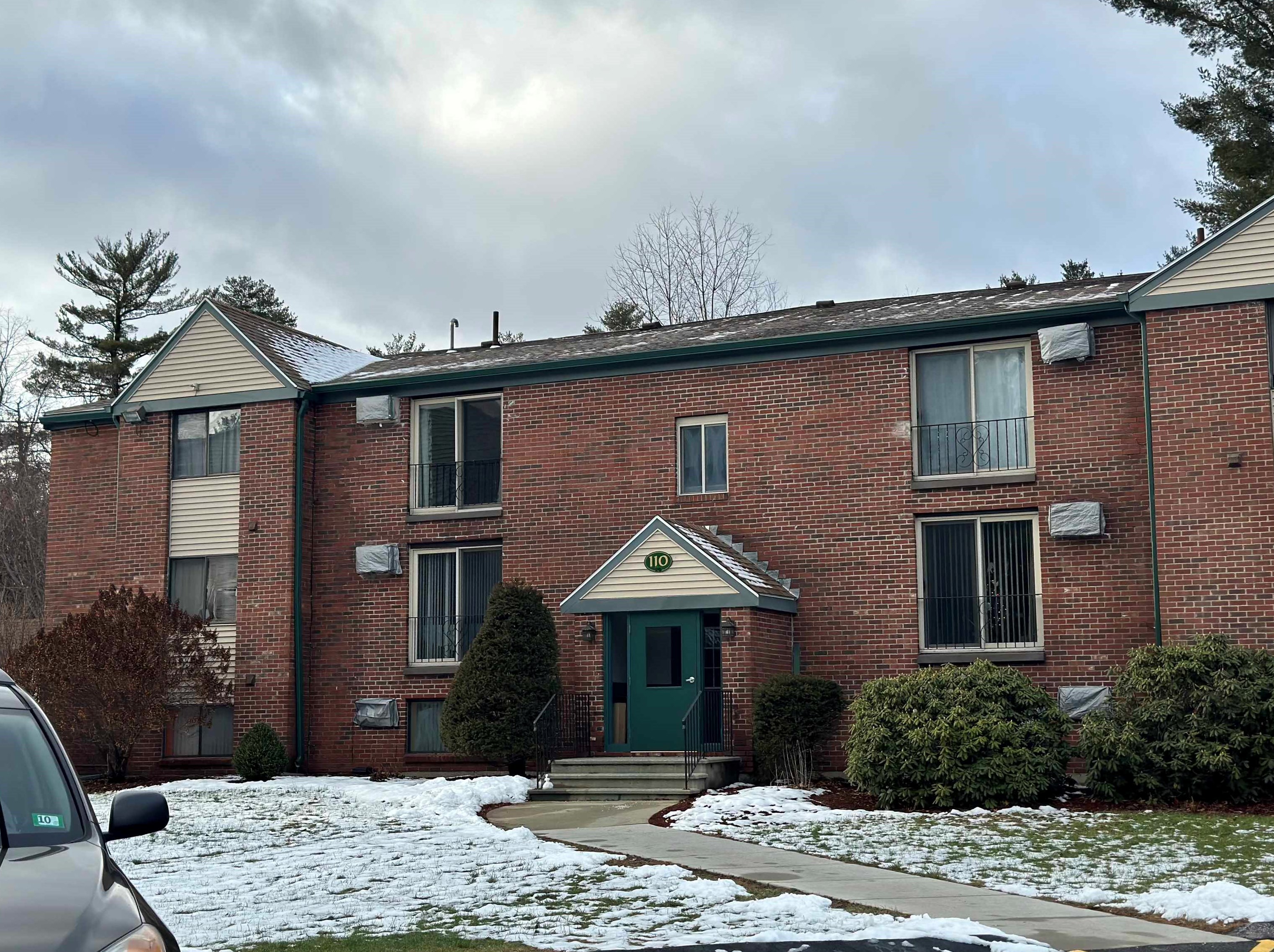 110 English Village Rd #102, Manchester, NH 03102
