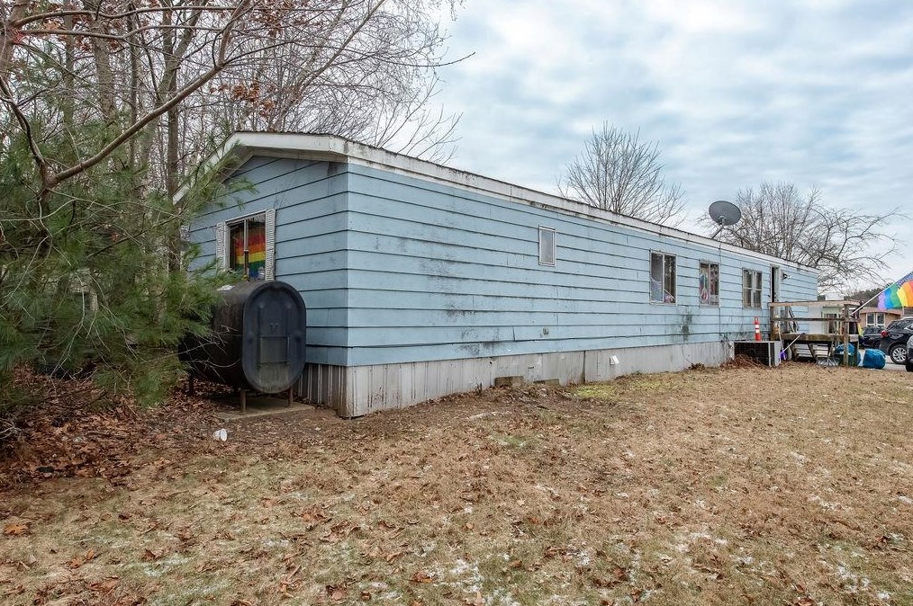 40 Hampton Rd #b7, Kensington, NH 03833