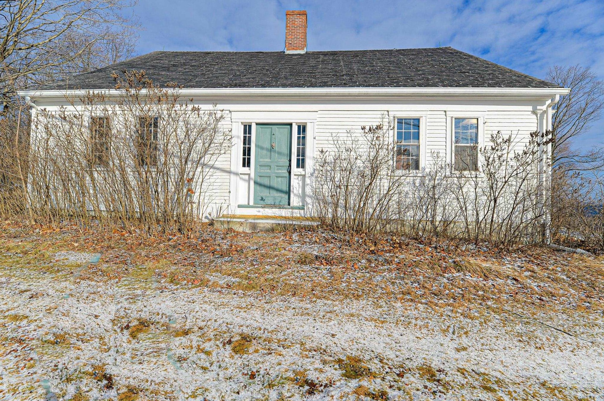 666 Middle Rte, Gilmanton, NH 03237-4219