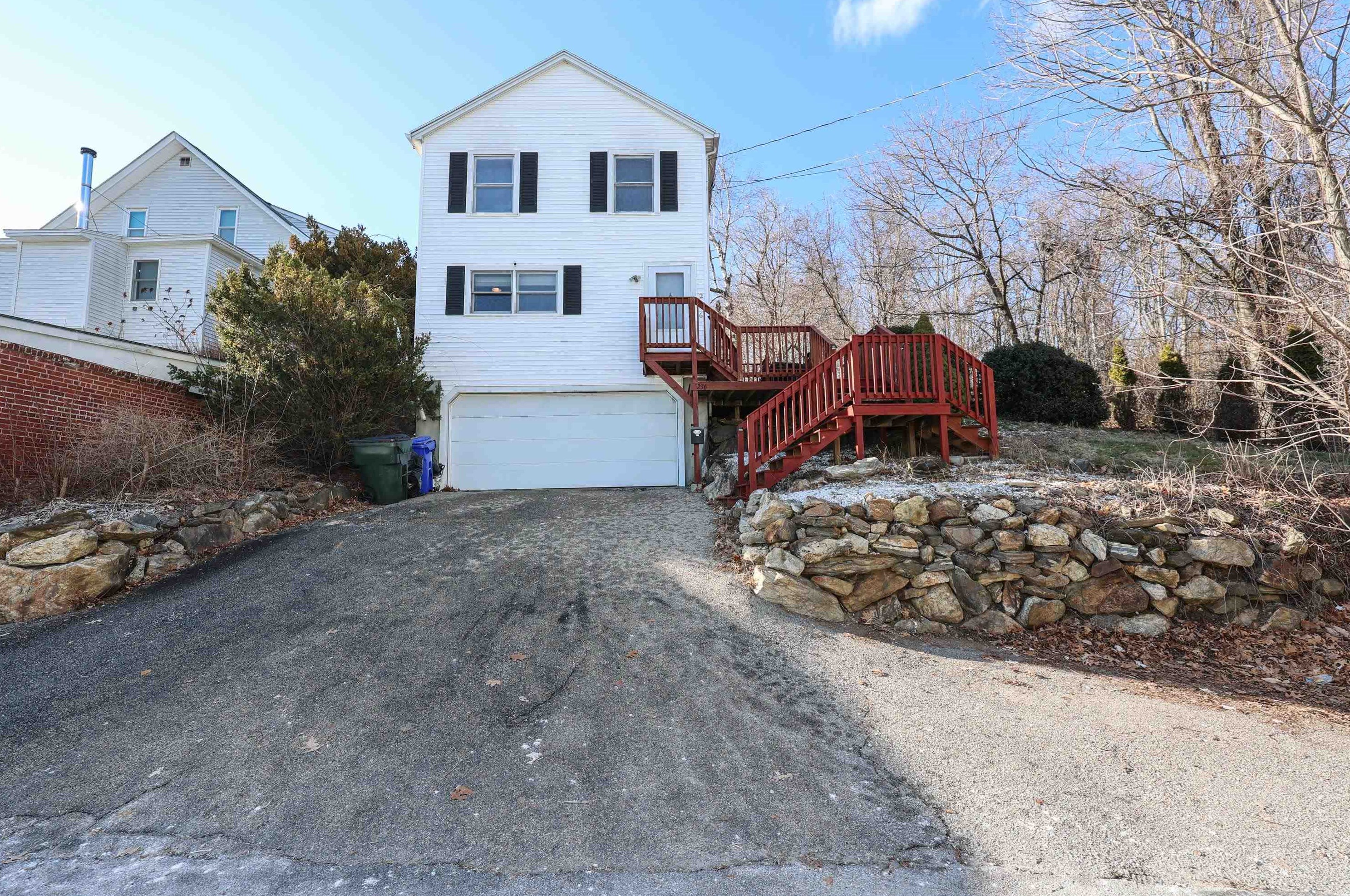 236 Boutwell St, Manchester NH  03102-2935 exterior